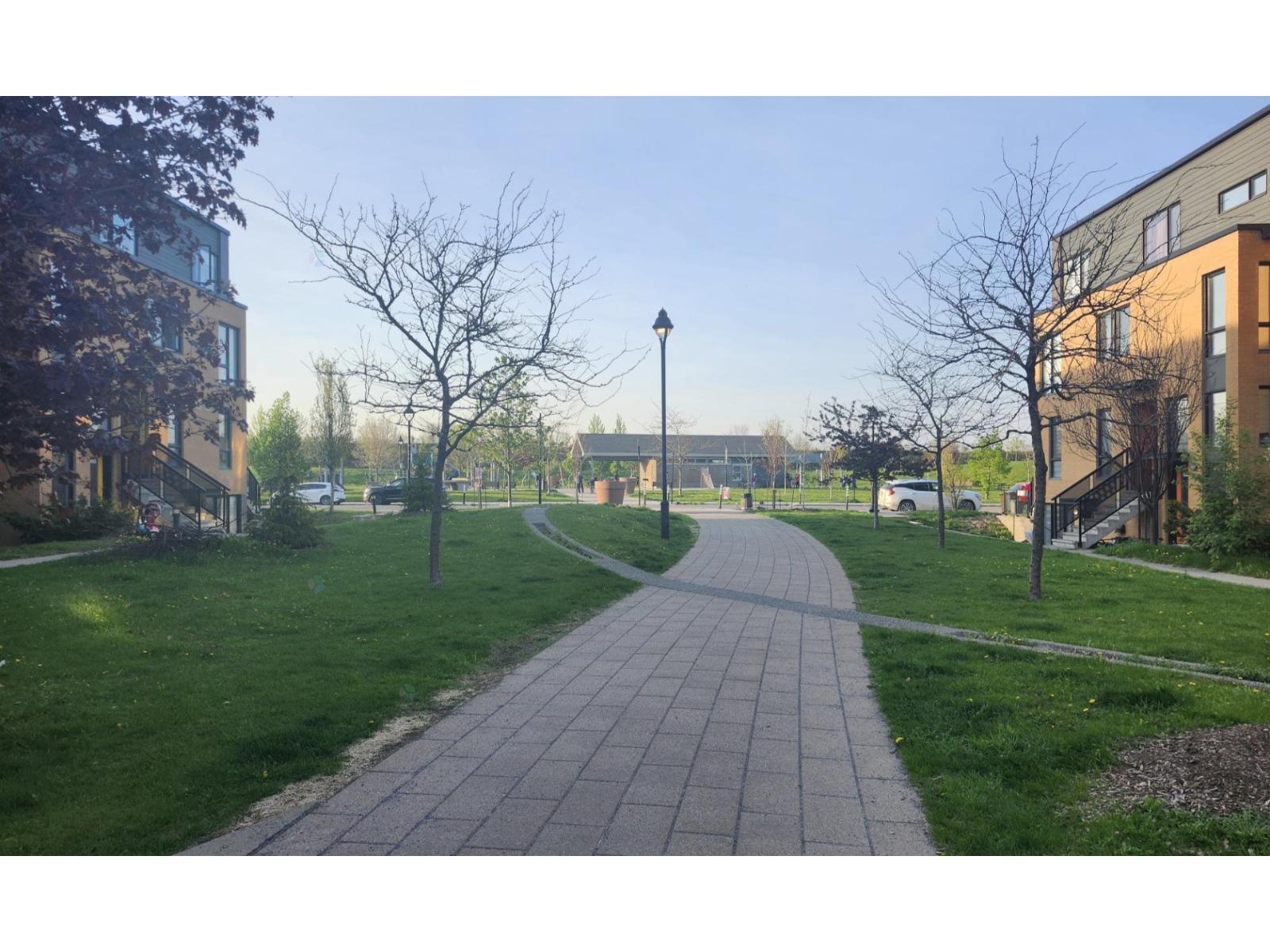 5331c Rue Gabriele-frascadore Photo de la propriété 1
