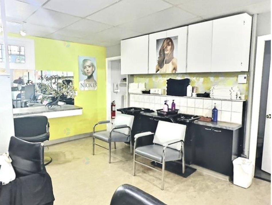 256z Av. D'amours Property Photo 4