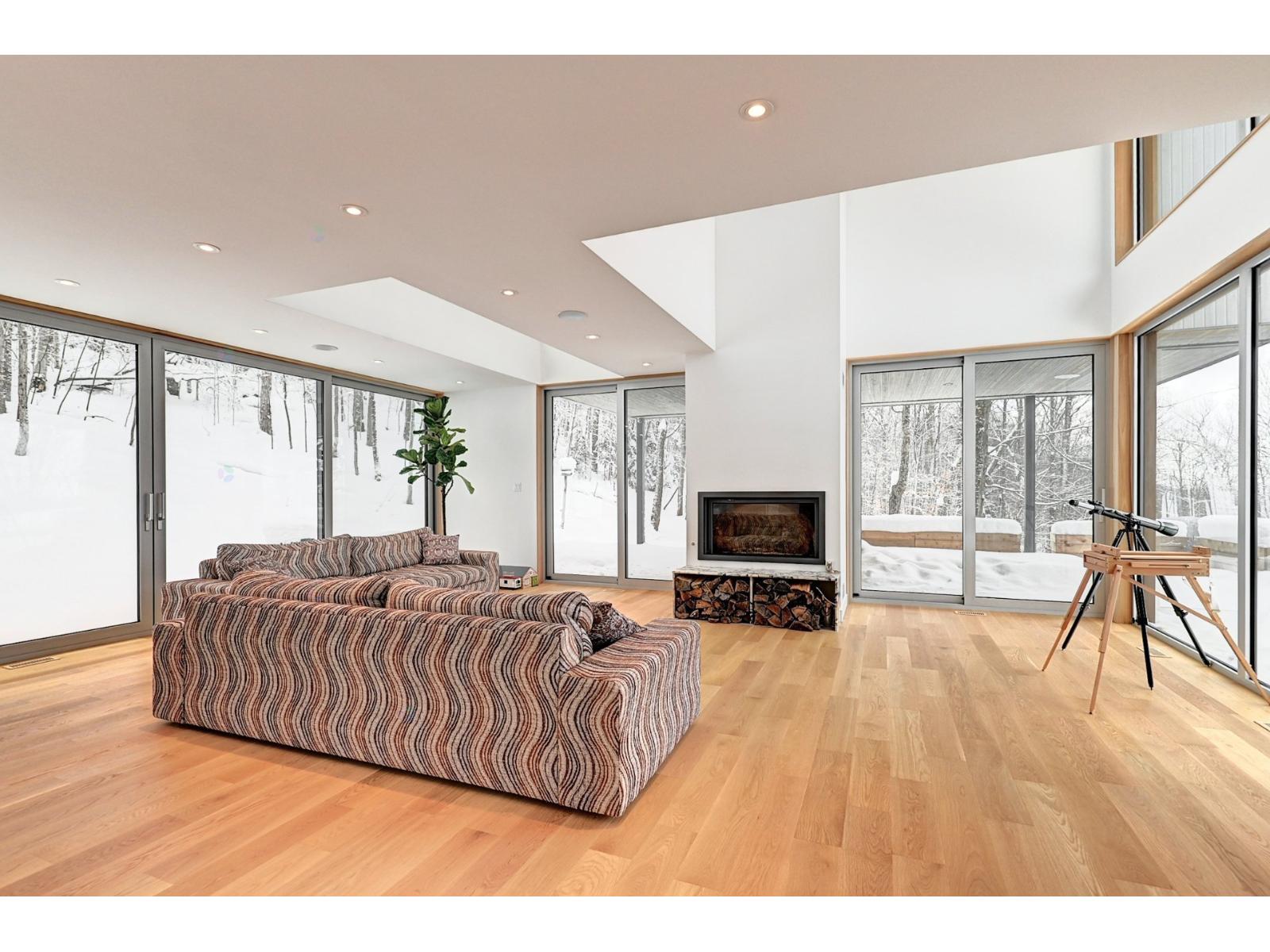 131 Ch. Des Montagnes-vertes Property Photo 11