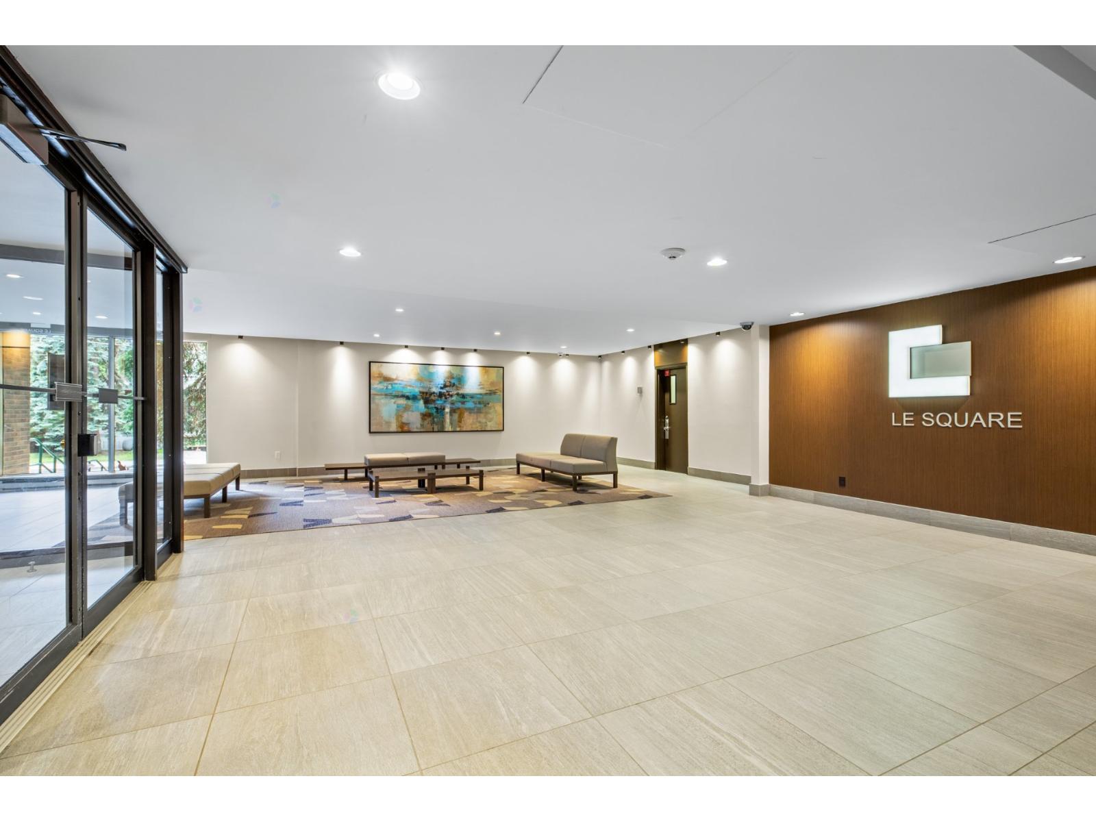 560 Rue St-laurent O., #118 Property Photo 2