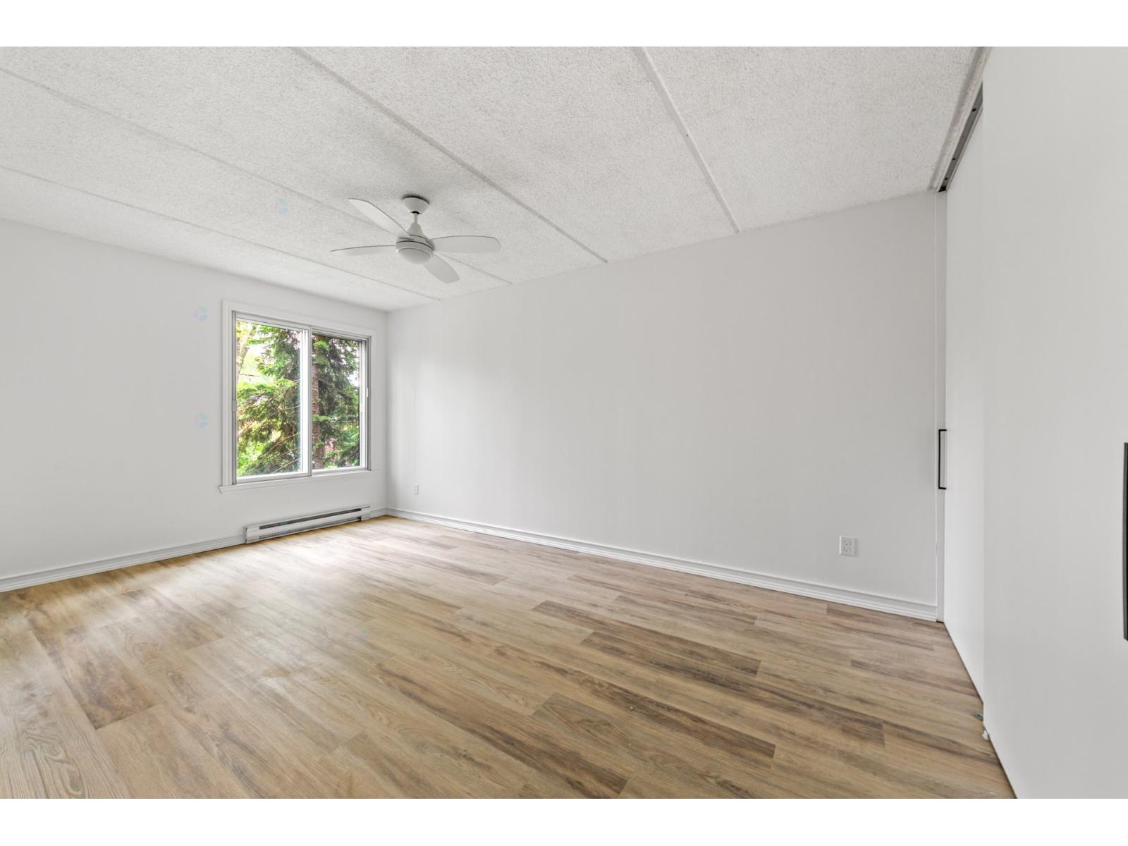 560 Rue St-laurent O., #118 Property Photo 13