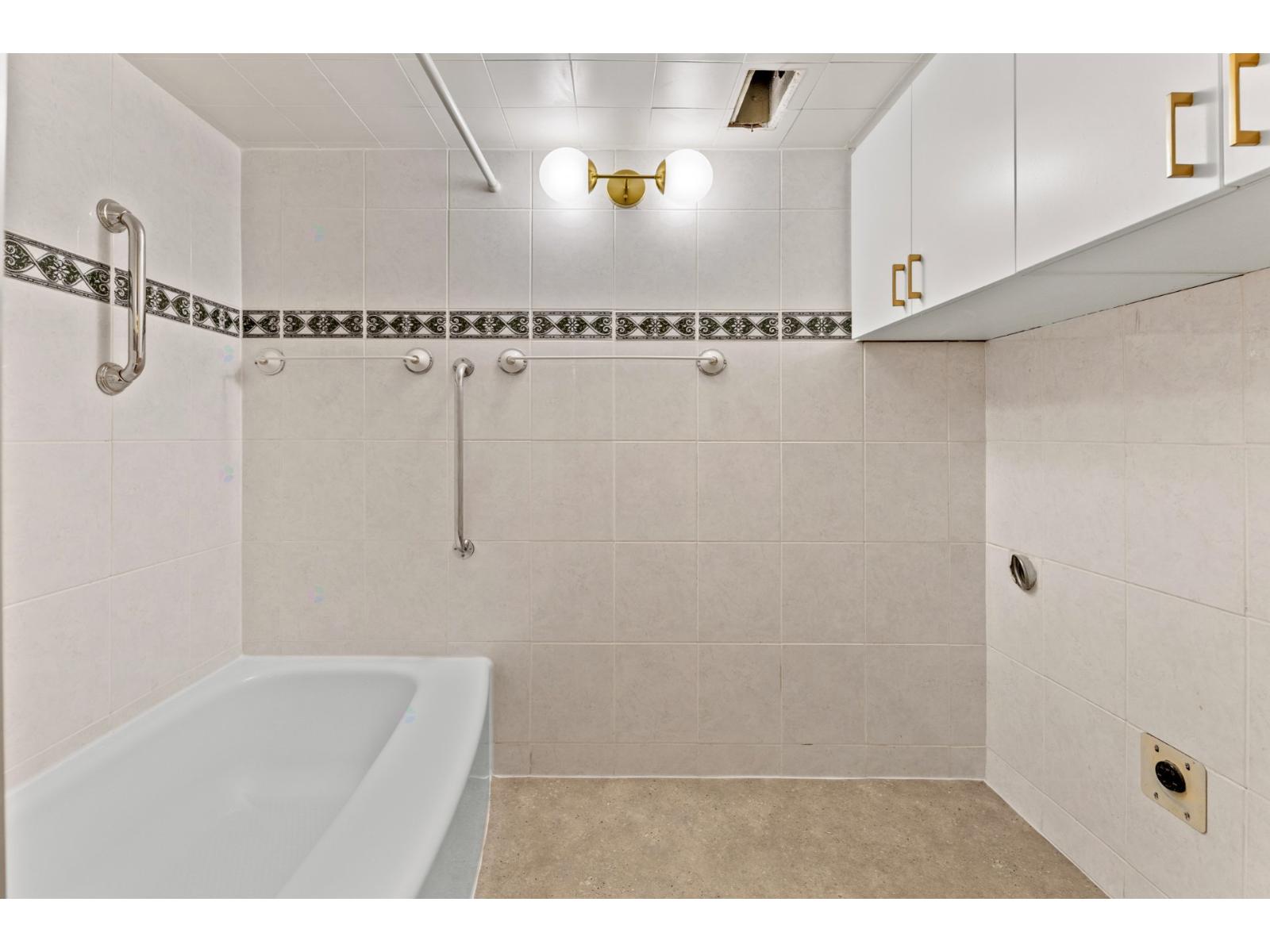 560 Rue St-laurent O., #118 Property Photo 19