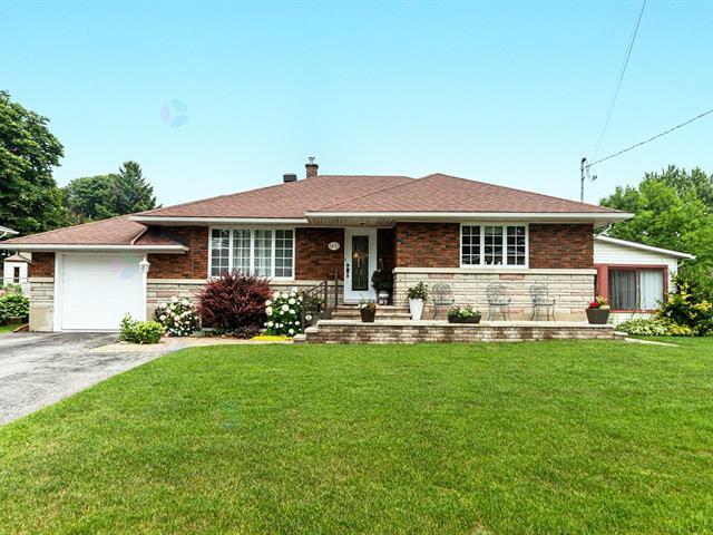47 Rue Beauchamp Property Photo 1
