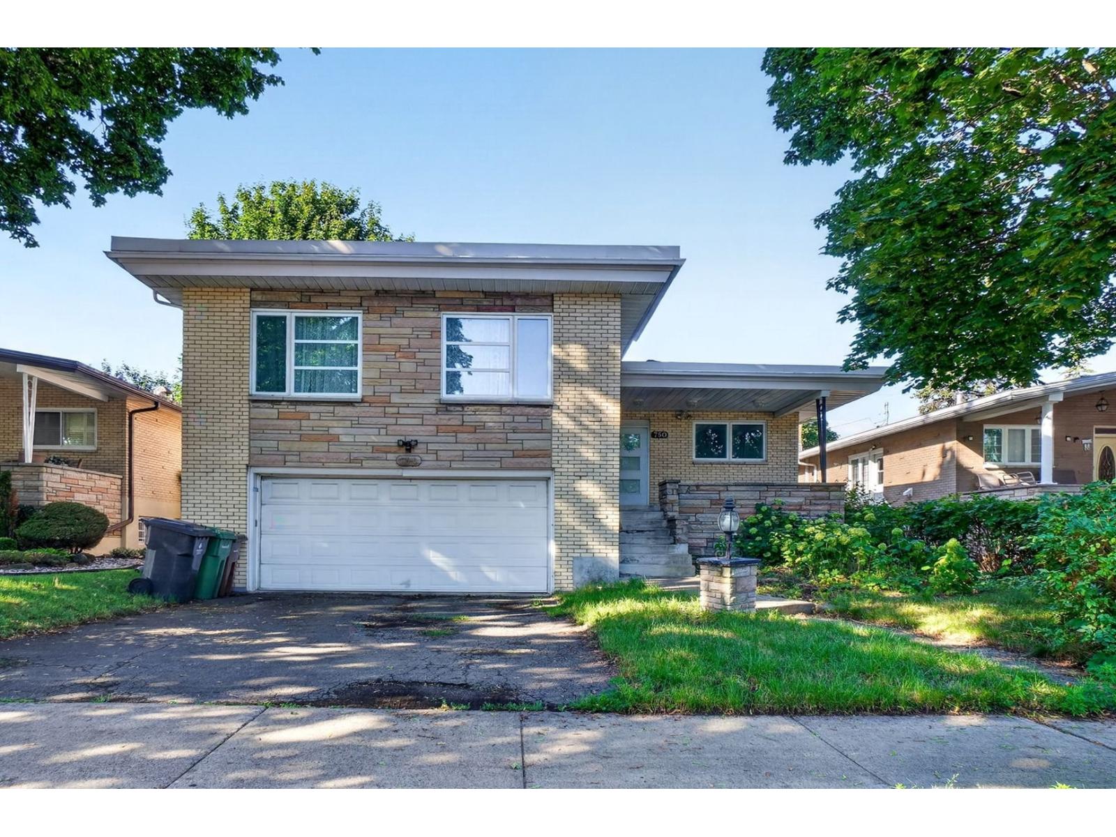 750 Boul. Alexis-nihon Property Photo 1
