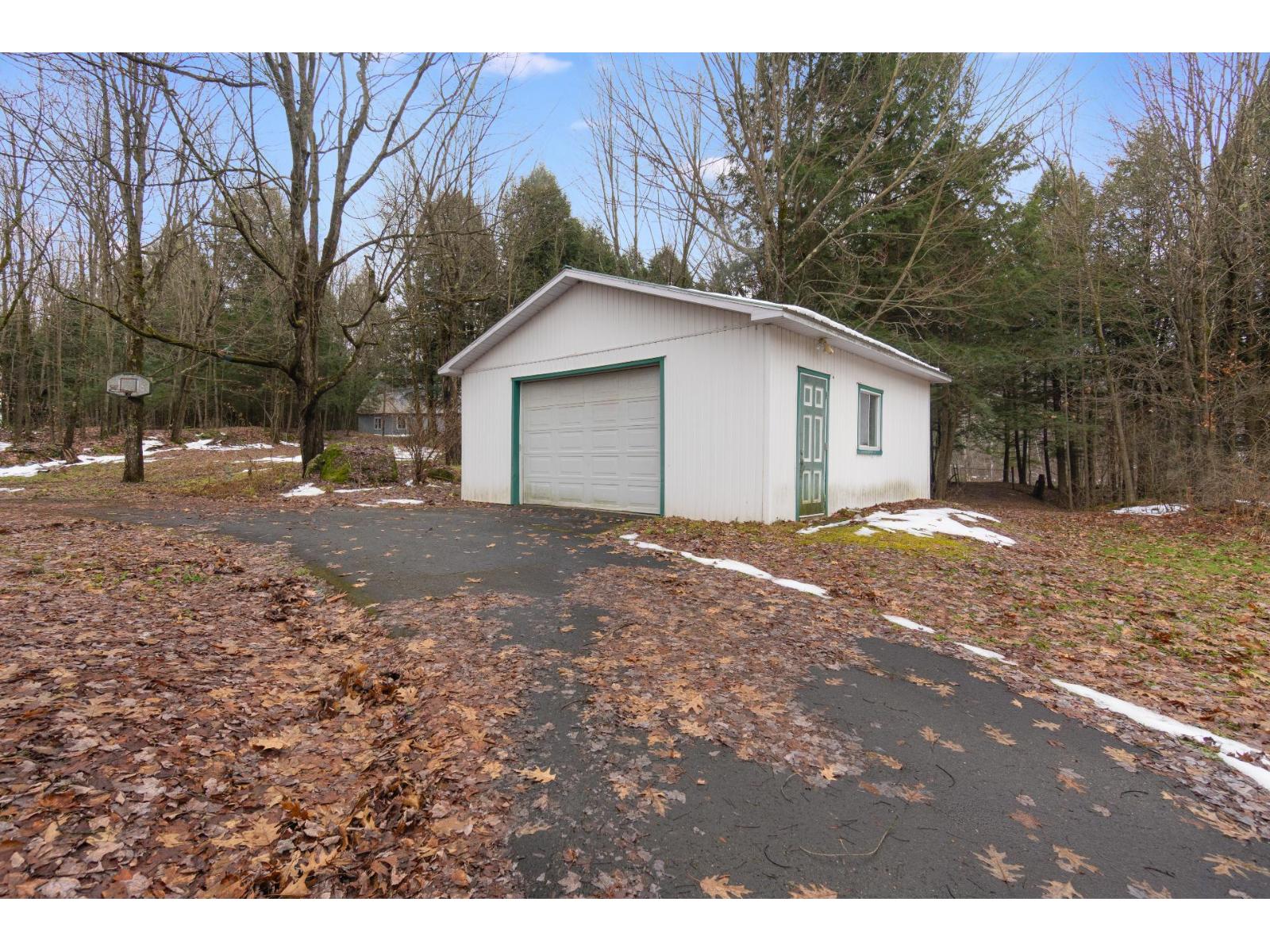 510 Ch. De Shefford Property Photo 35
