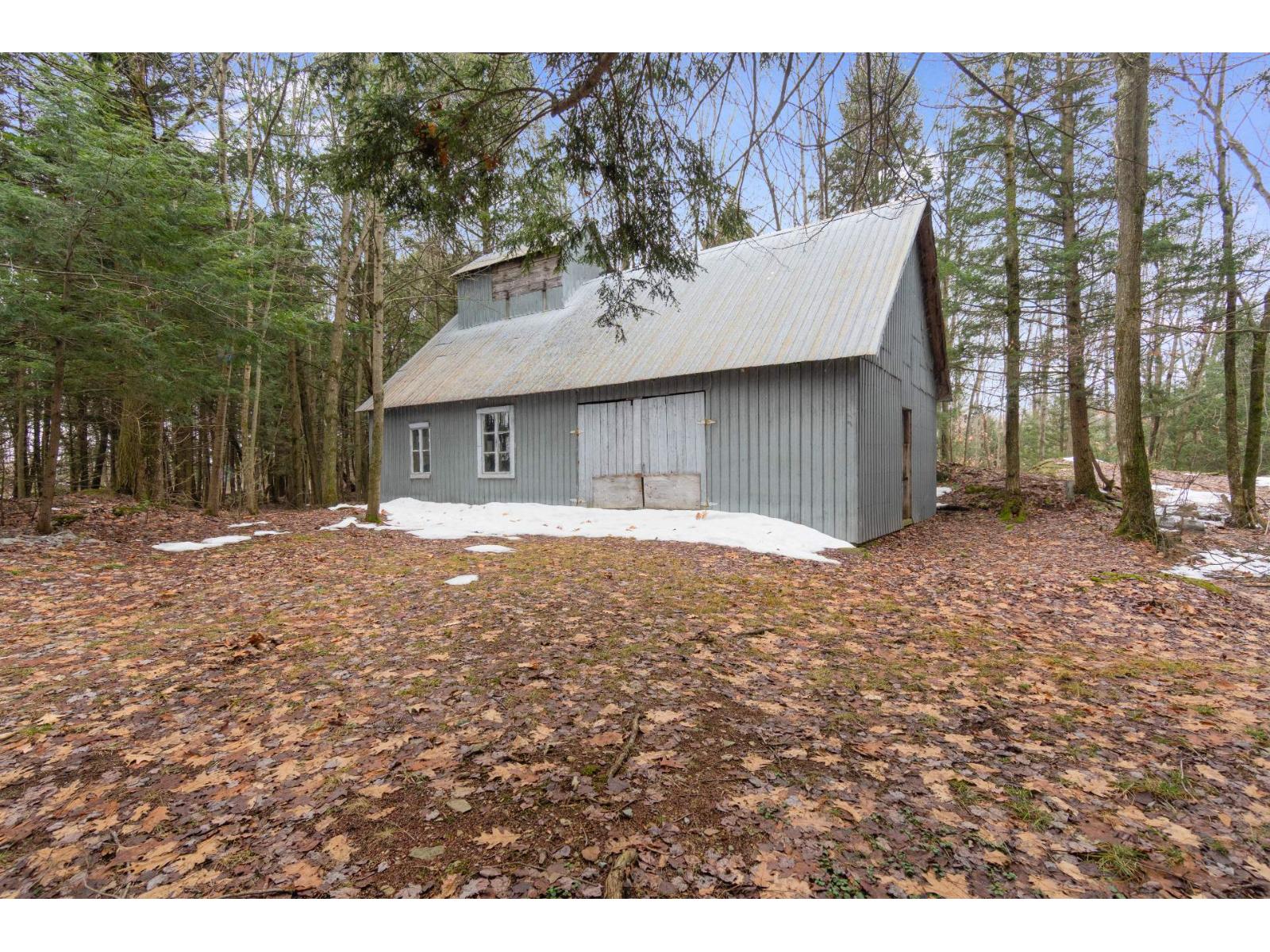510 Ch. De Shefford Property Photo 36