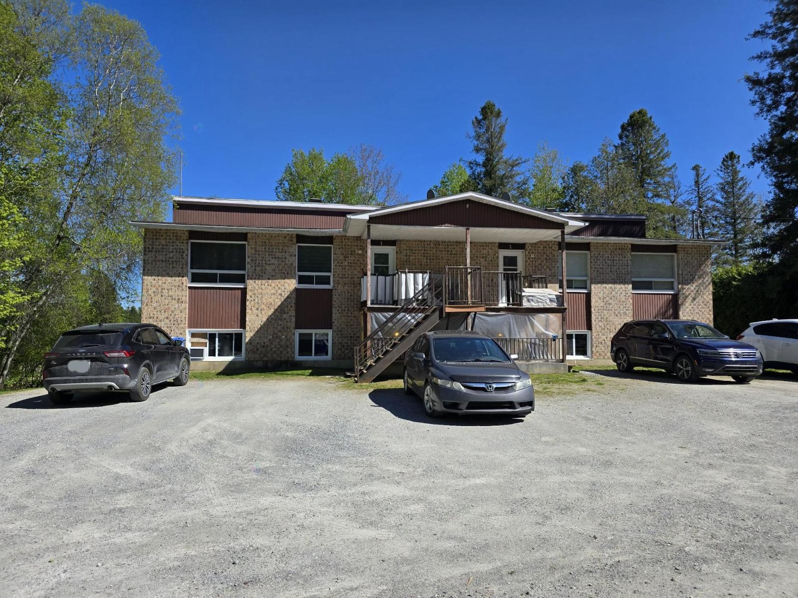 1 Ch. Hooker Property Photo 1