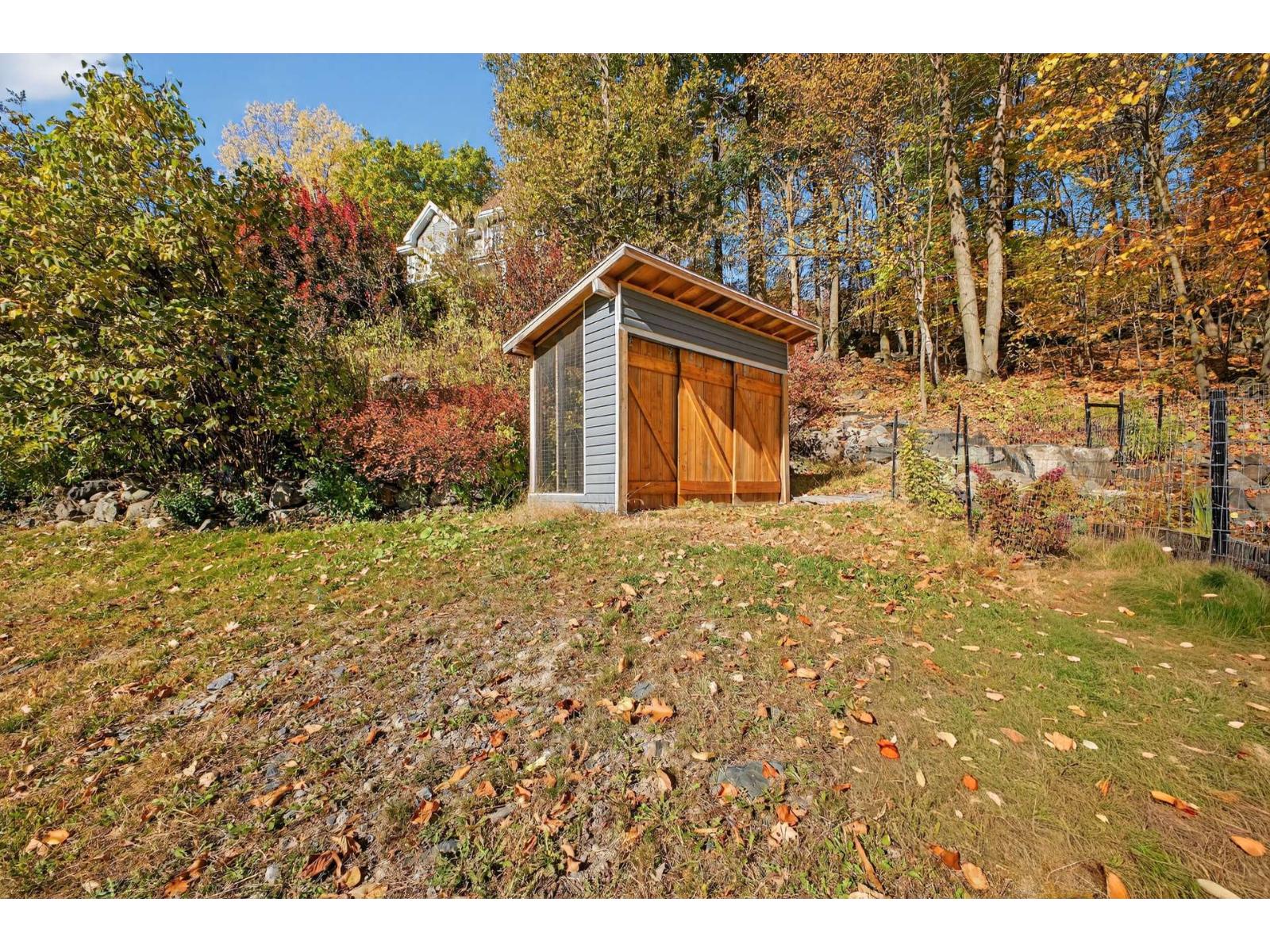 2750 Rue Noiseux Property Photo 42