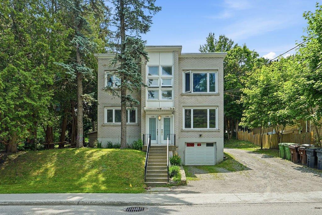 1338-1340 Rue Prospect Property Photo 2
