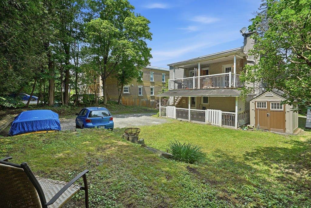 1338-1340 Rue Prospect Property Photo 3