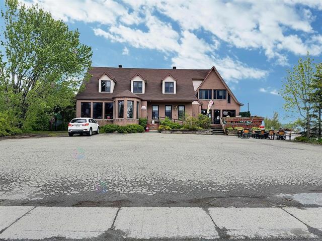 138 Ch. Des Bois-Francs Property Photo 1