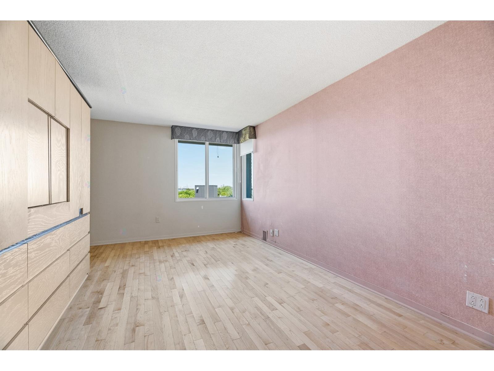 8 Rue Riverside, #1006 Property Photo 17
