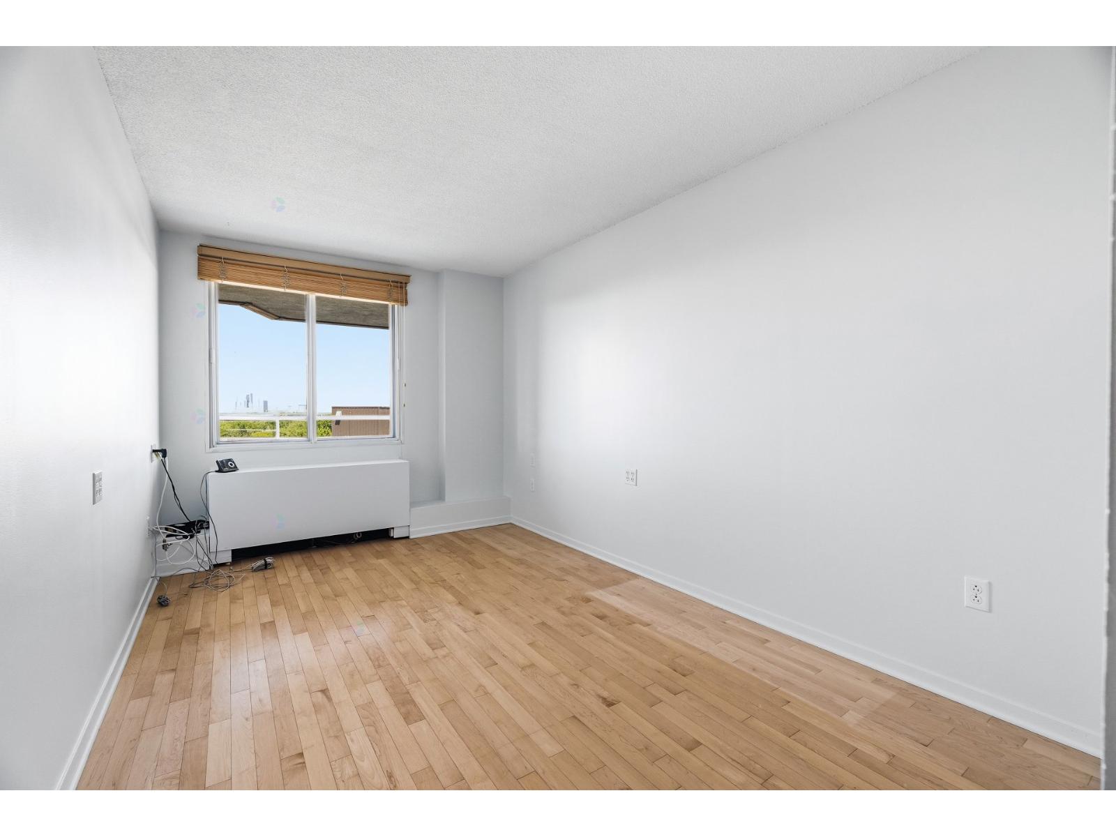 8 Rue Riverside, #1006 Property Photo 22