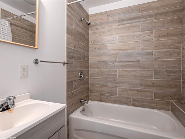 100-120 18e Avenue Property Photo 21
