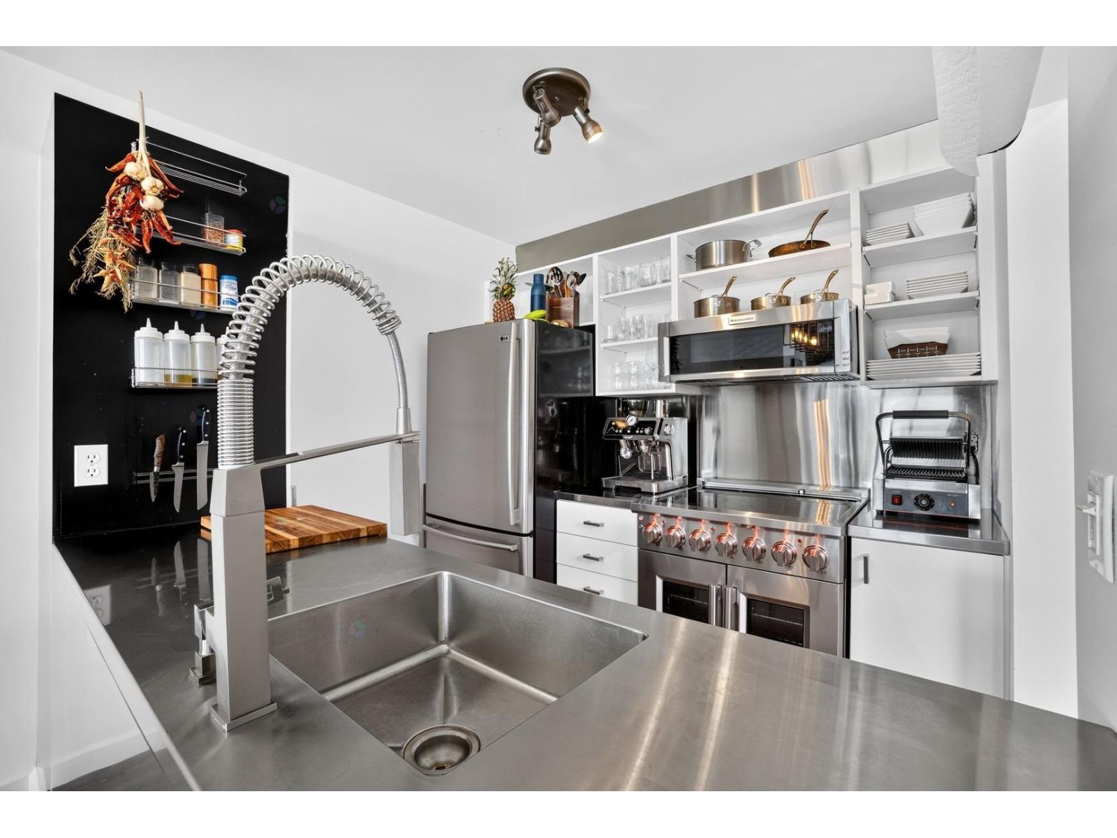 3384 Rue Dalbé-viau Property Photo 10