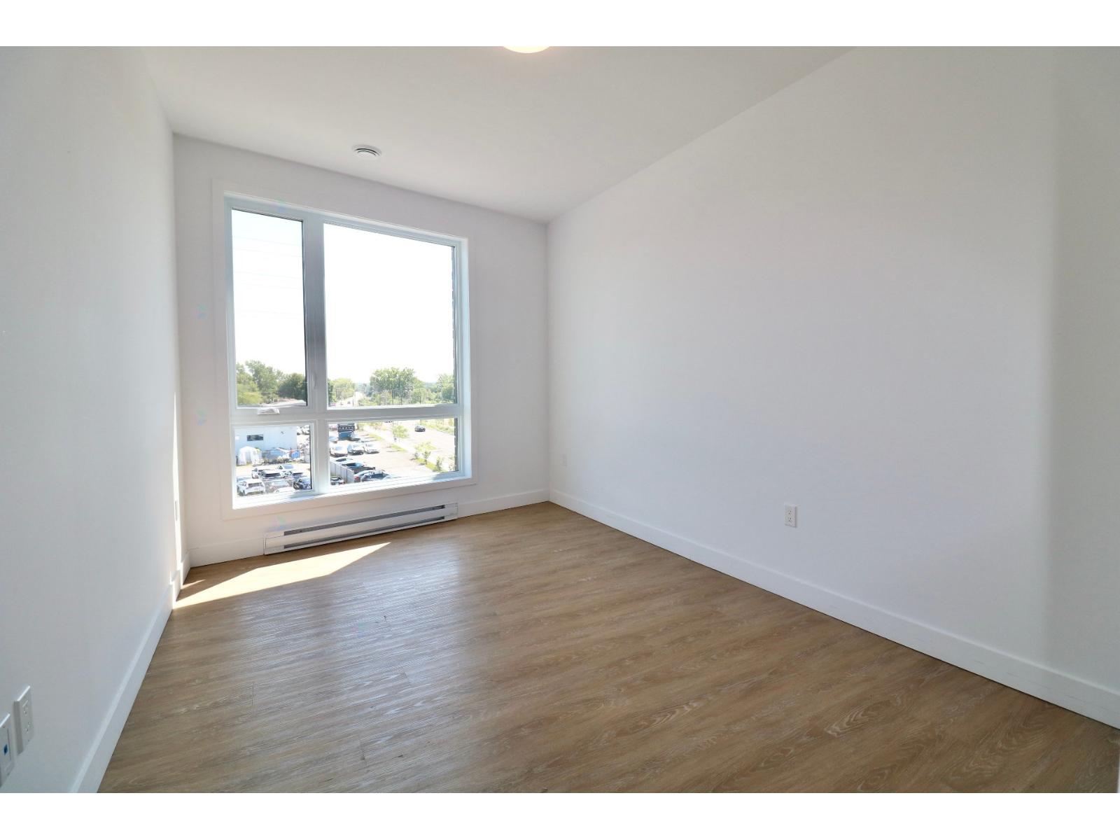 260 Rue Émond, #406 Property Photo 6