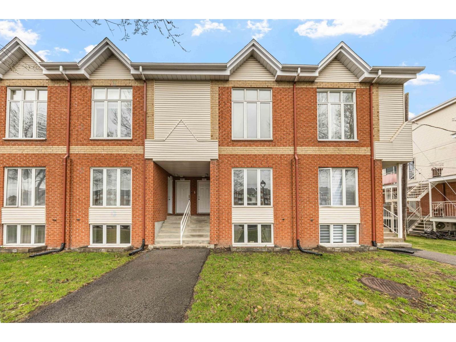 14671 Rue Sherbrooke E. Property Photo 1