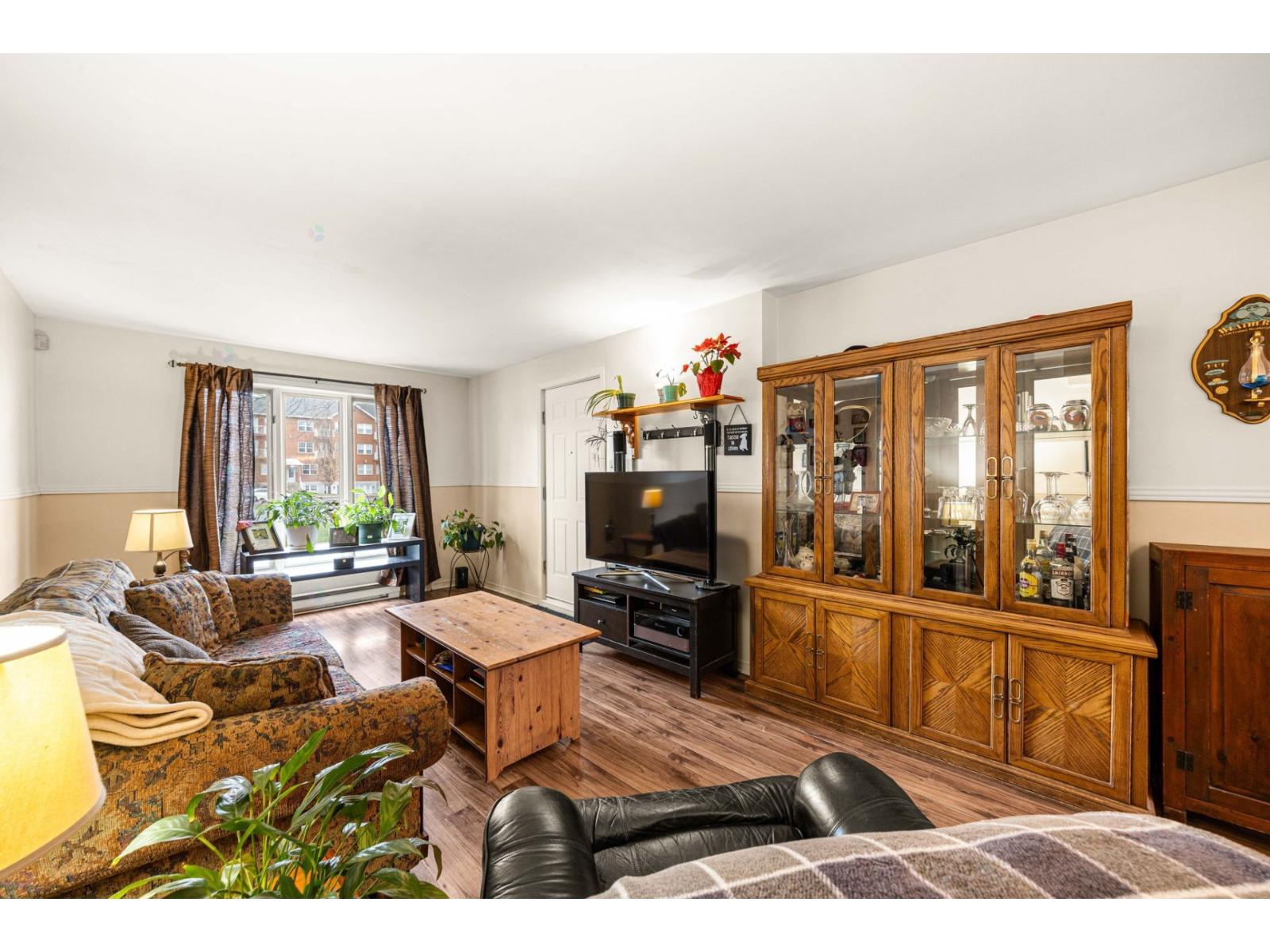 14671 Rue Sherbrooke E. Property Photo 7