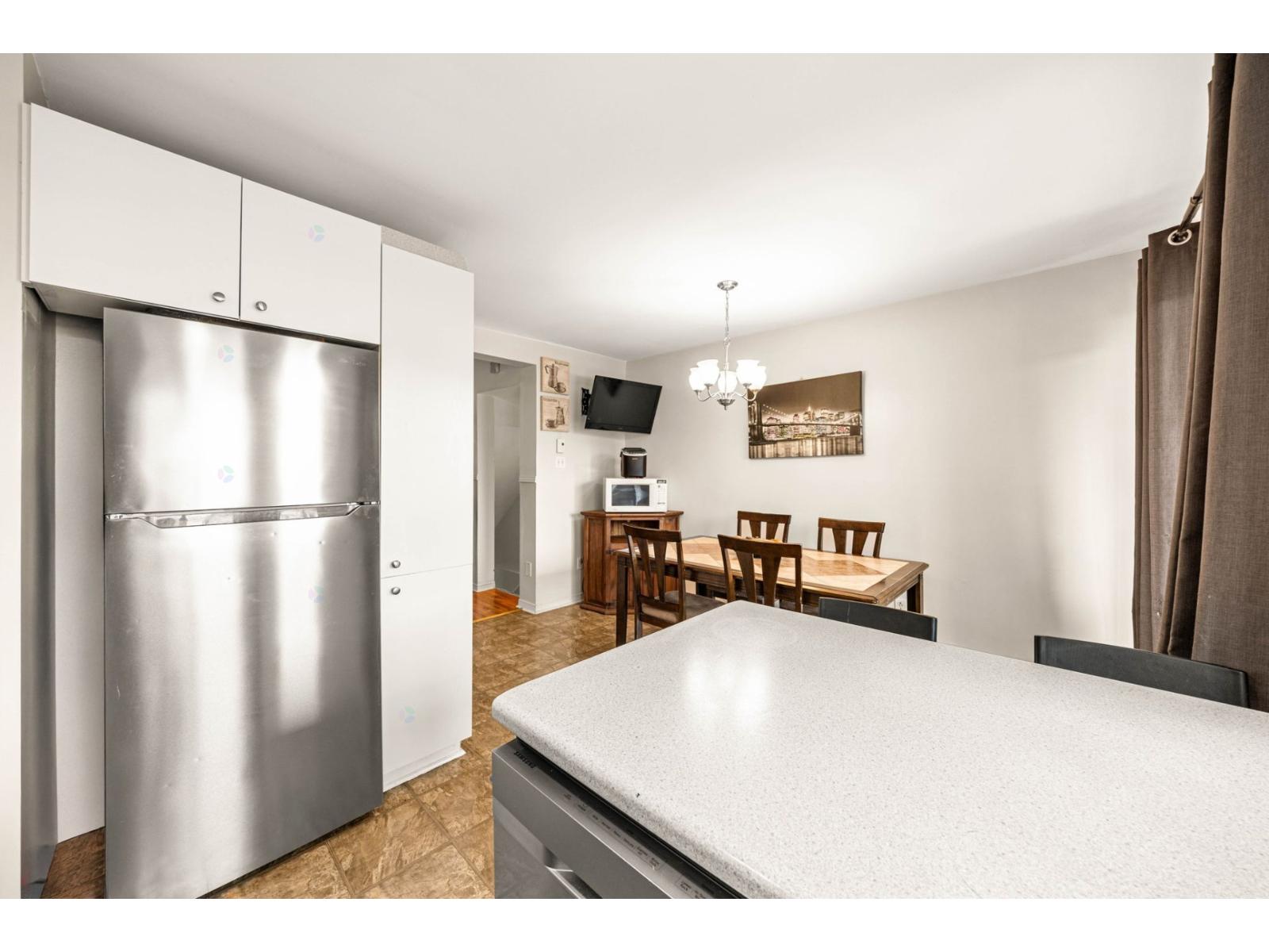 14671 Rue Sherbrooke E. Property Photo 14