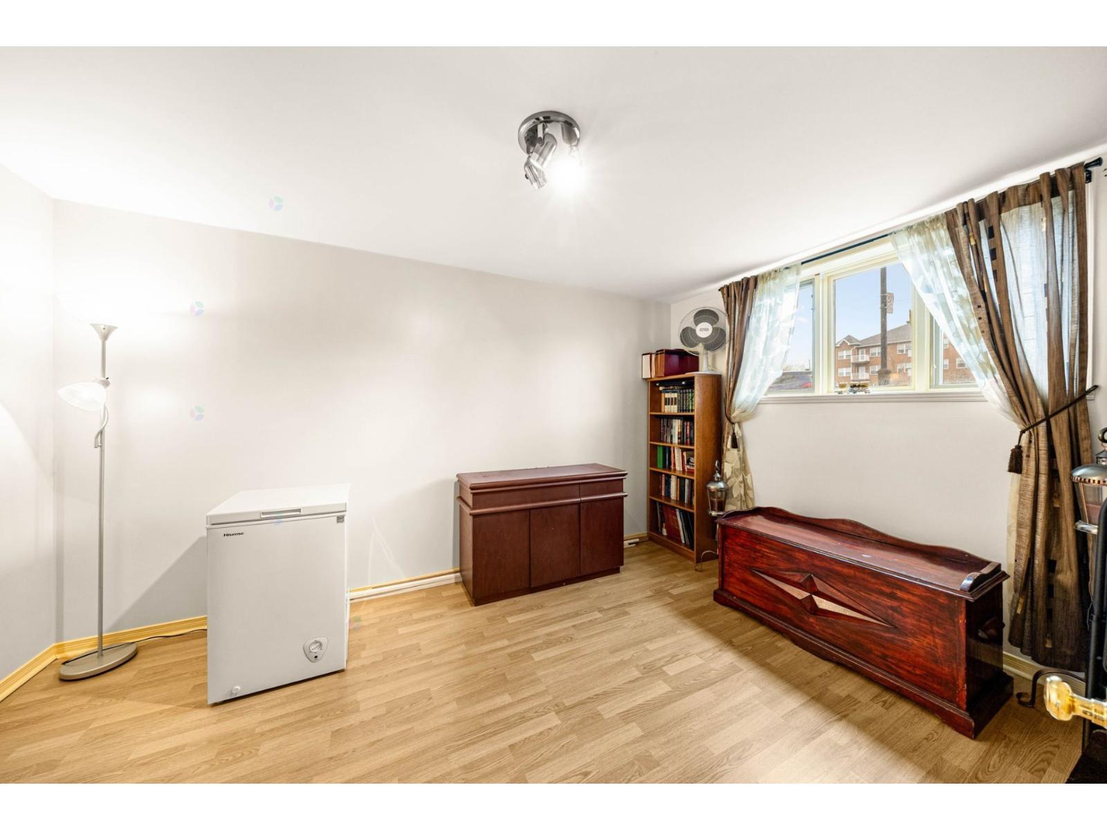 14671 Rue Sherbrooke E. Property Photo 18