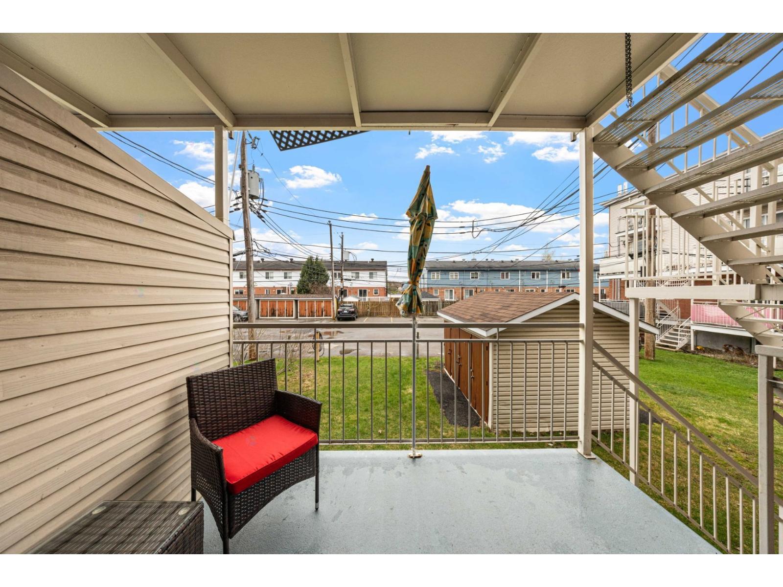 14671 Rue Sherbrooke E. Property Photo 23