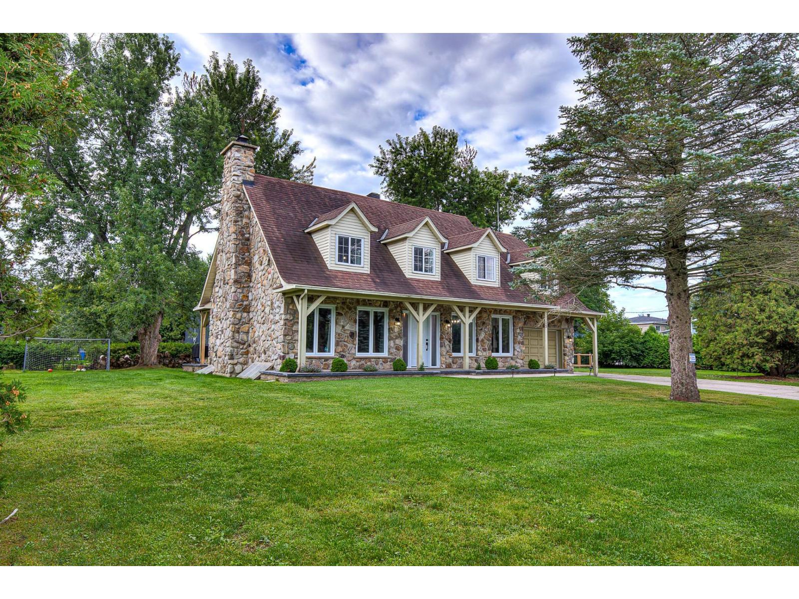 15 Rue Leduc Property Photo 1