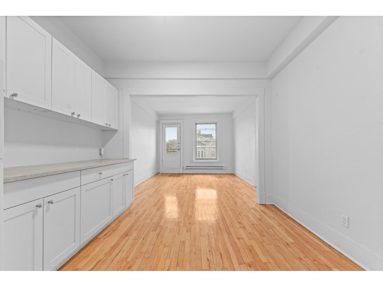 5217 Rue Sherbrooke O., #56 Property Photo 1