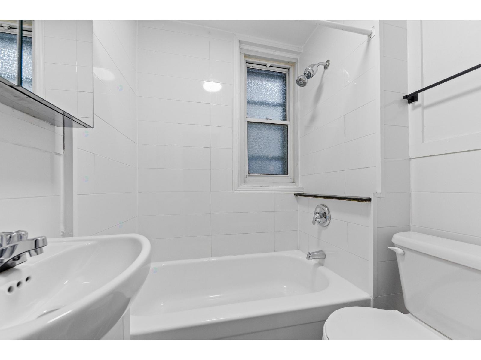 5217 Rue Sherbrooke O., #56 Property Photo 12
