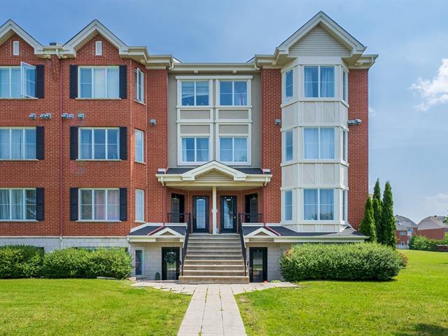 5725 Boul. Chevrier, #8 Property Photo 1