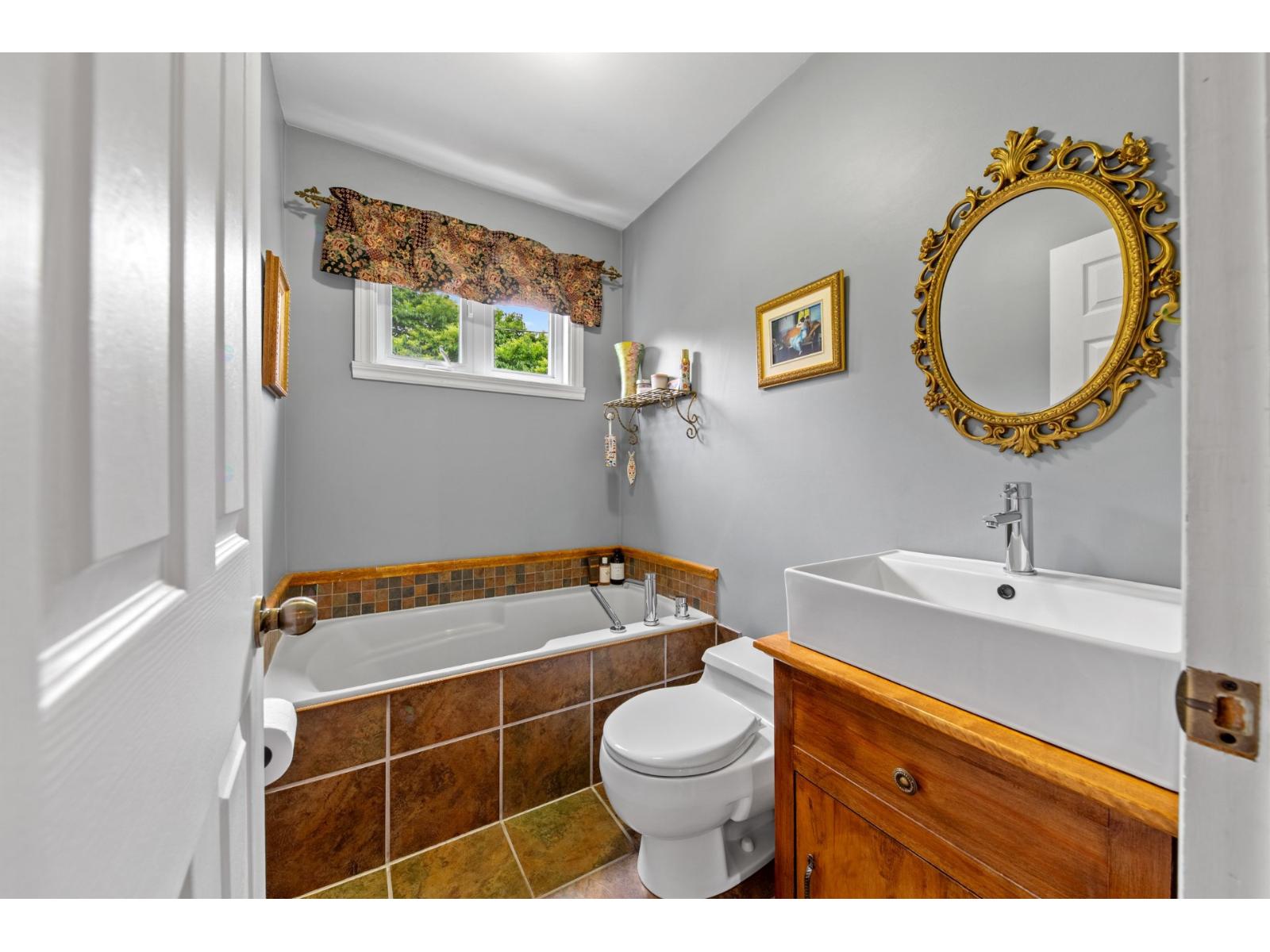 293 Rue Pépin Property Photo 18