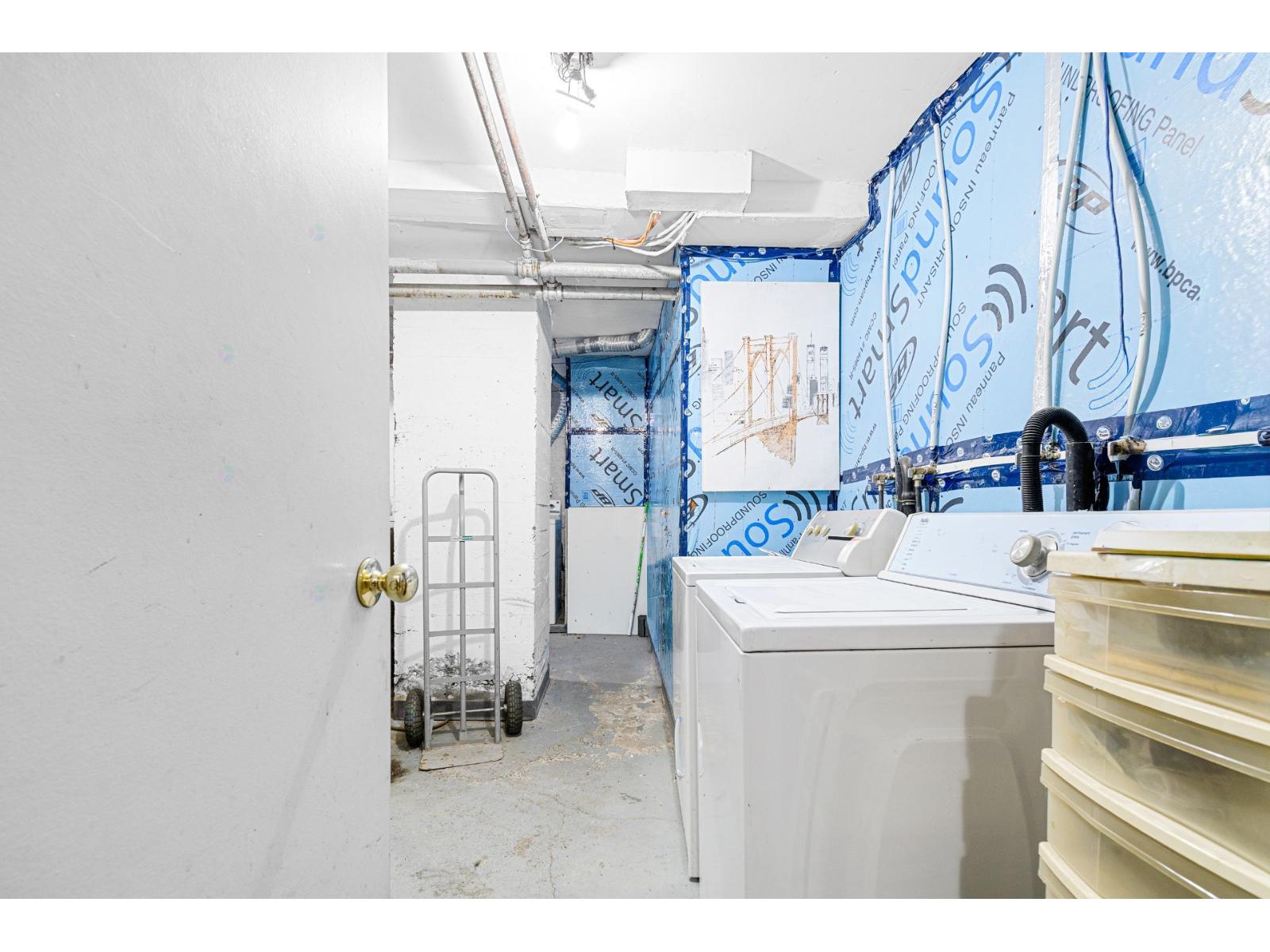 5294-5296 Av. Prince-of-wales Property Photo 22