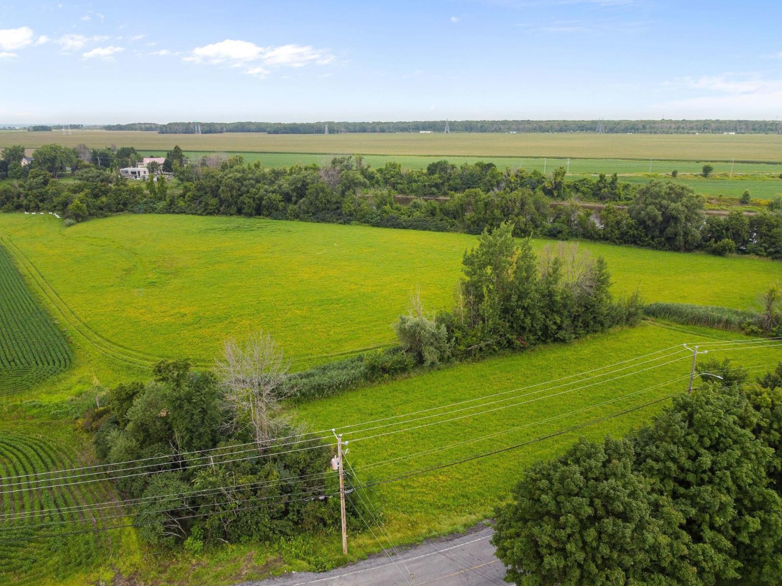 Boul. Salaberry Property Photo 2