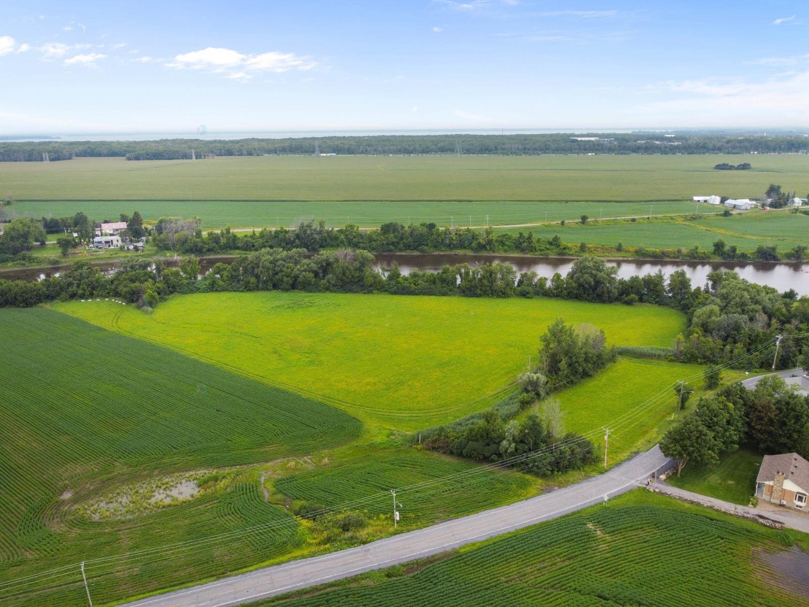Boul. Salaberry Property Photo 3