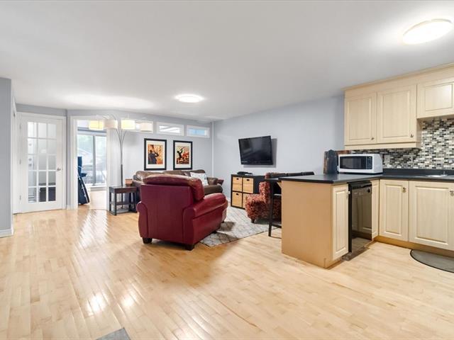 6920 Av. Irwin Property Photo 1