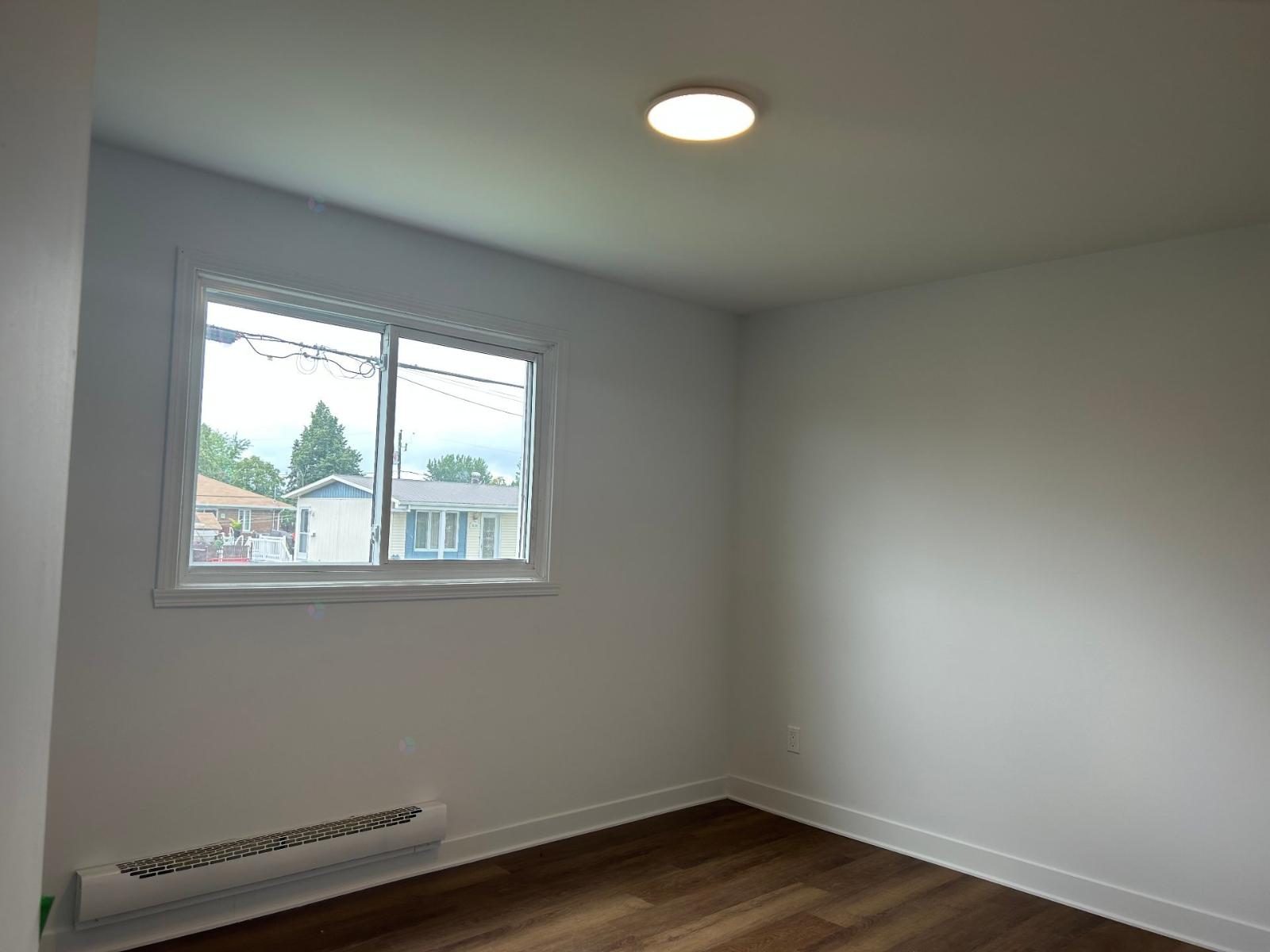 3230 Rue Mandeville, #4 Property Photo 8