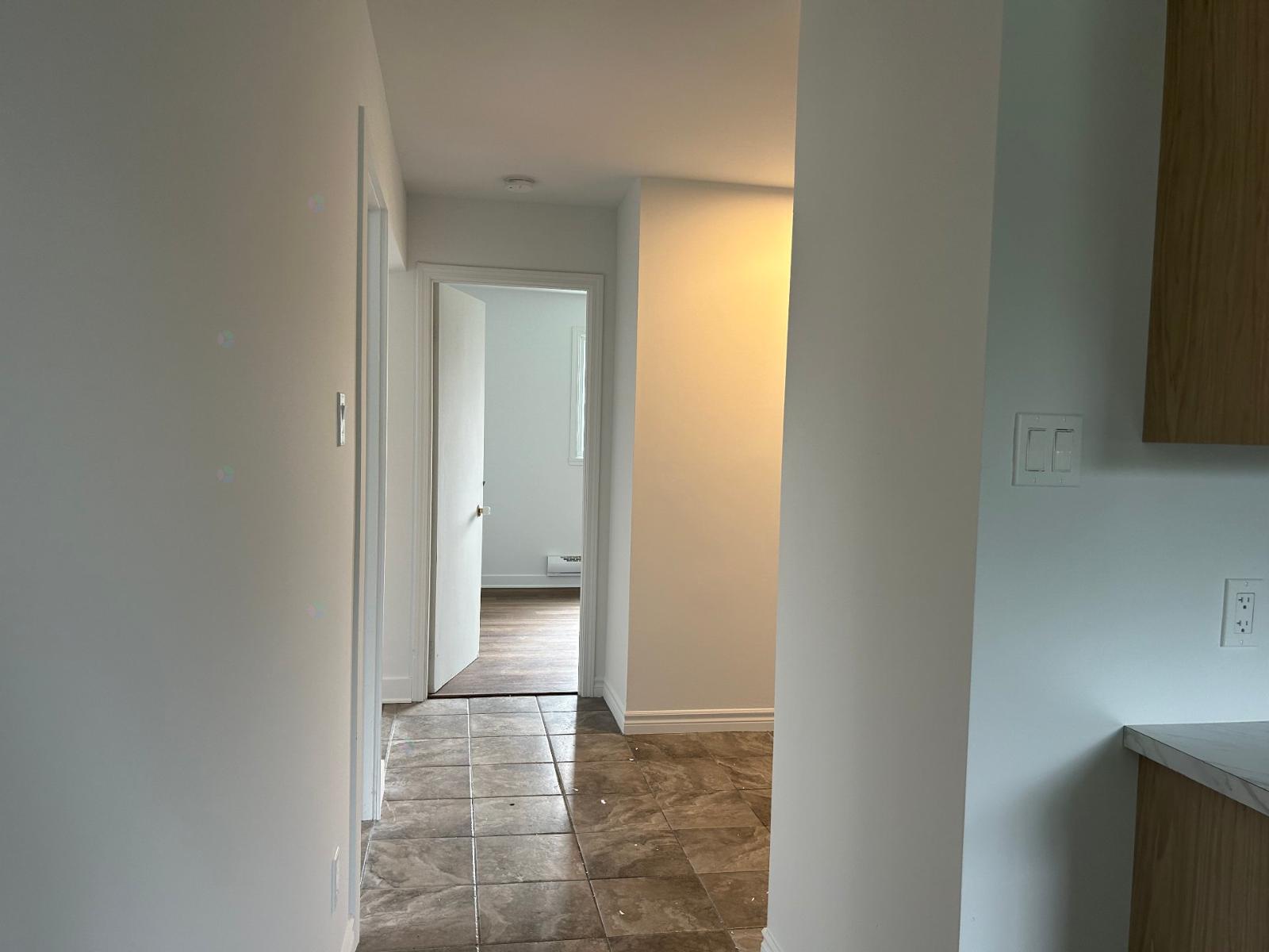 3230 Rue Mandeville, #4 Property Photo 10