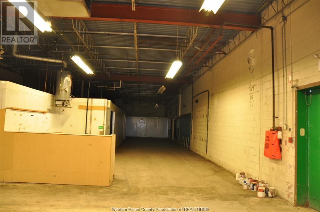 2491 Dougall Unit# 1a Property Photo 9