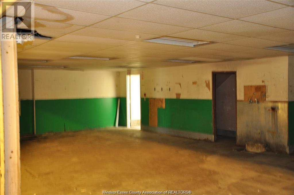 2491 Dougall Unit# 1a Property Photo 10