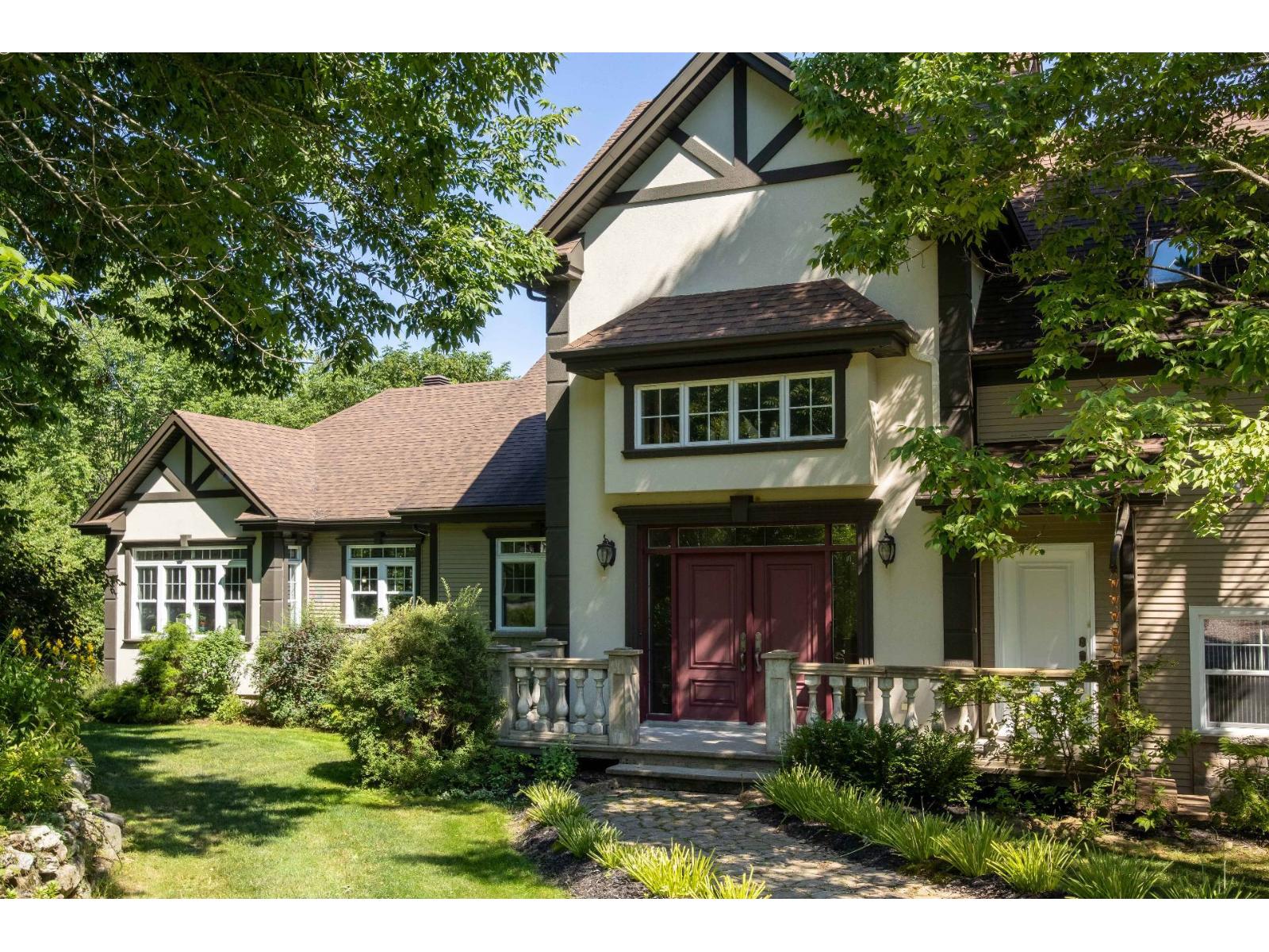 779 Ch. Biron Property Photo 4