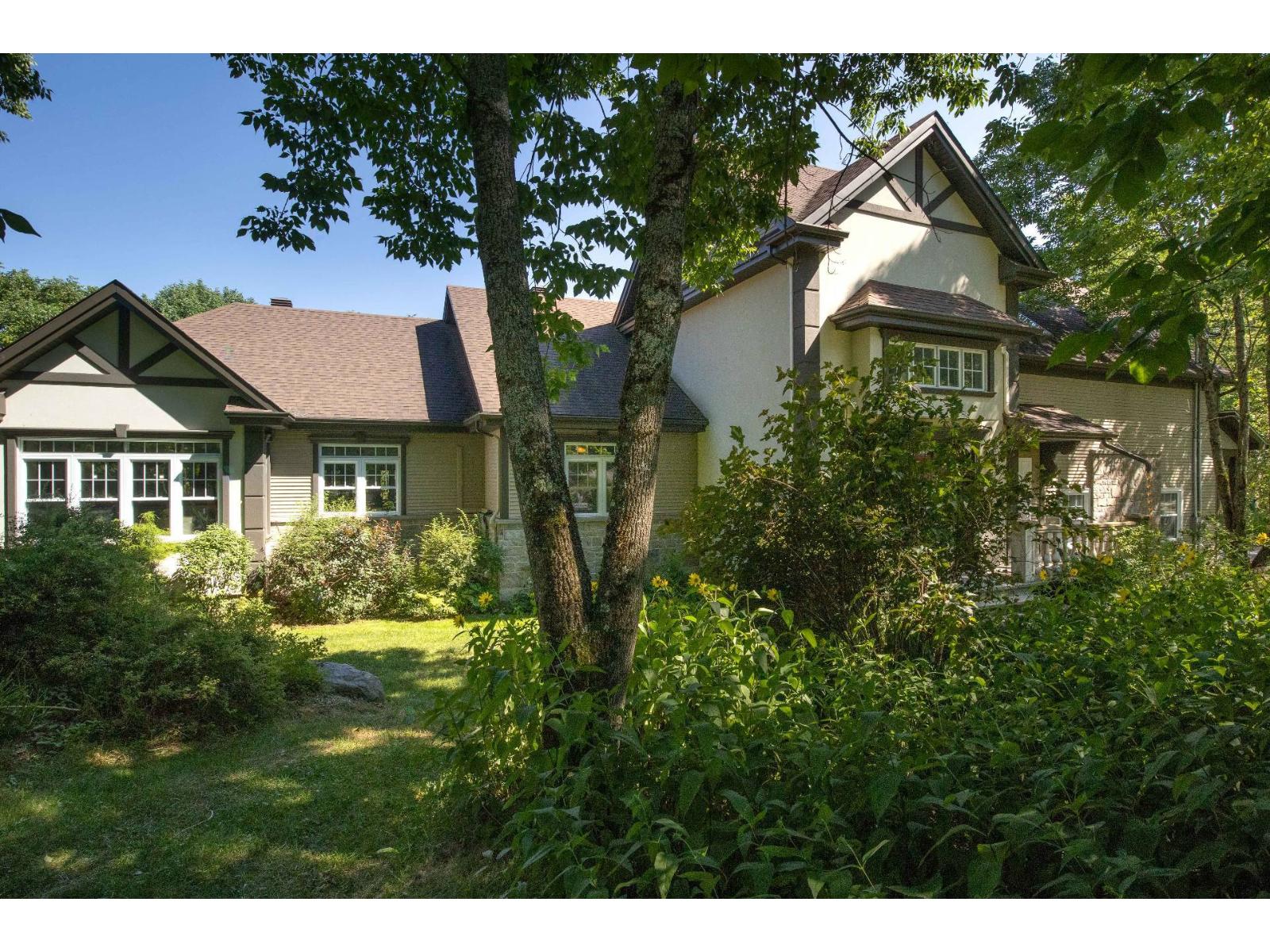 779 Ch. Biron Property Photo 52
