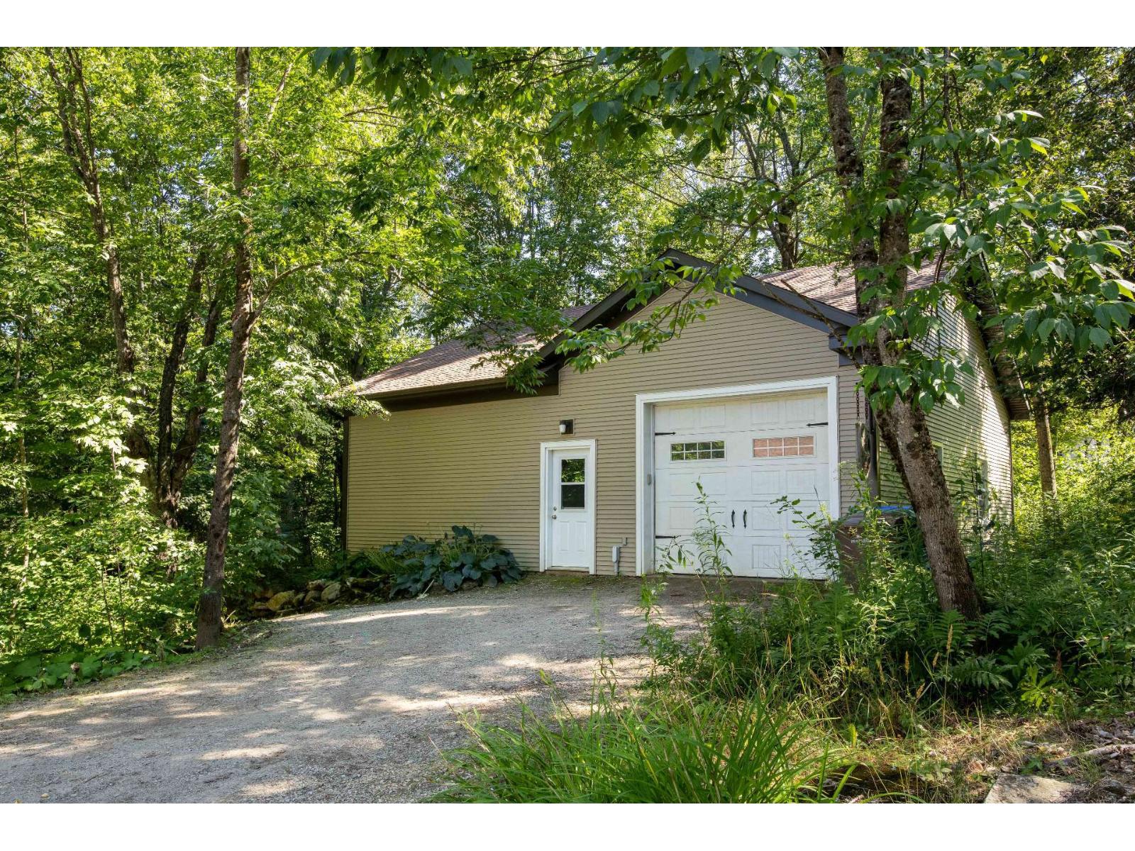 779 Ch. Biron Property Photo 63
