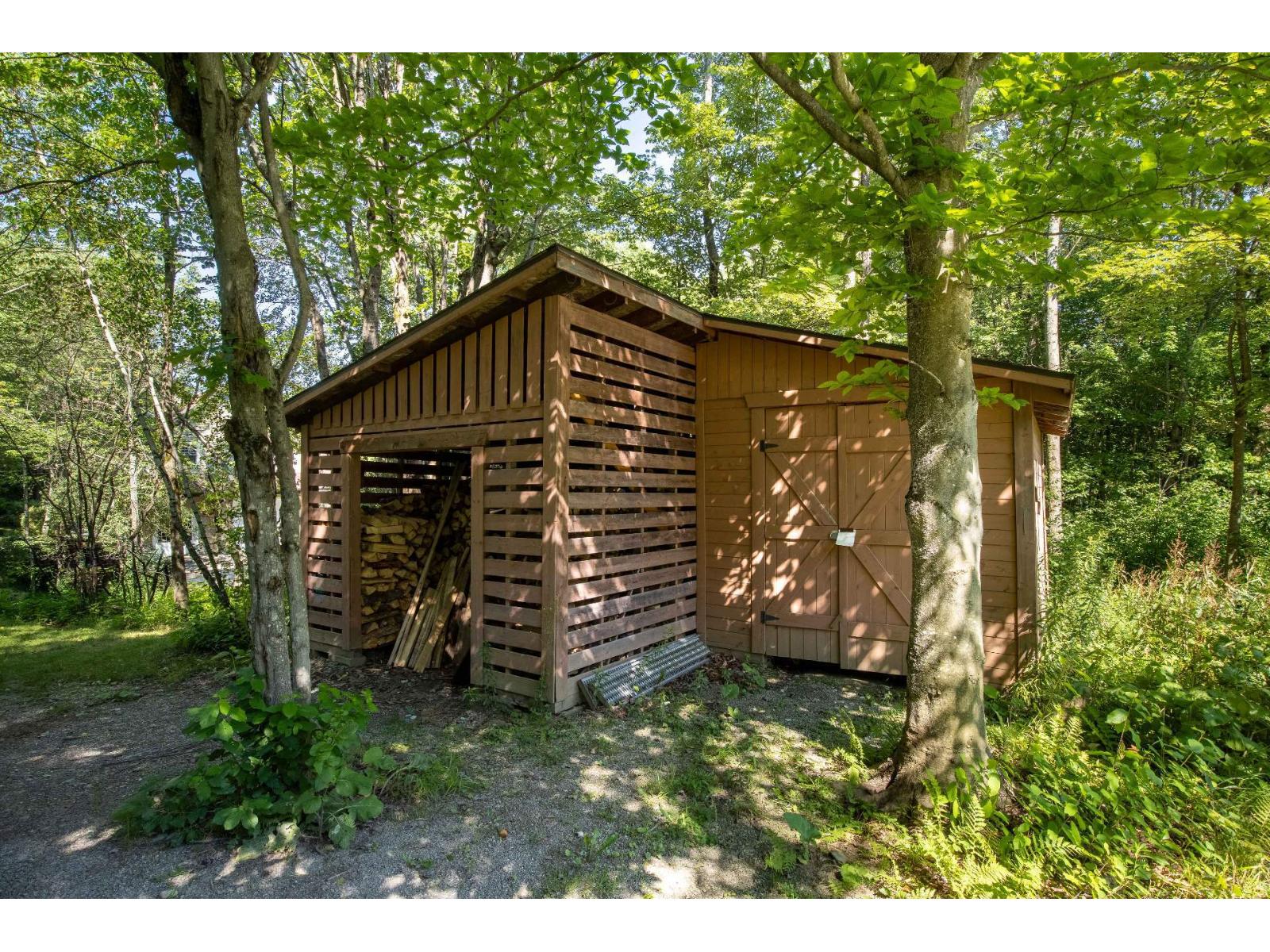 779 Ch. Biron Property Photo 64