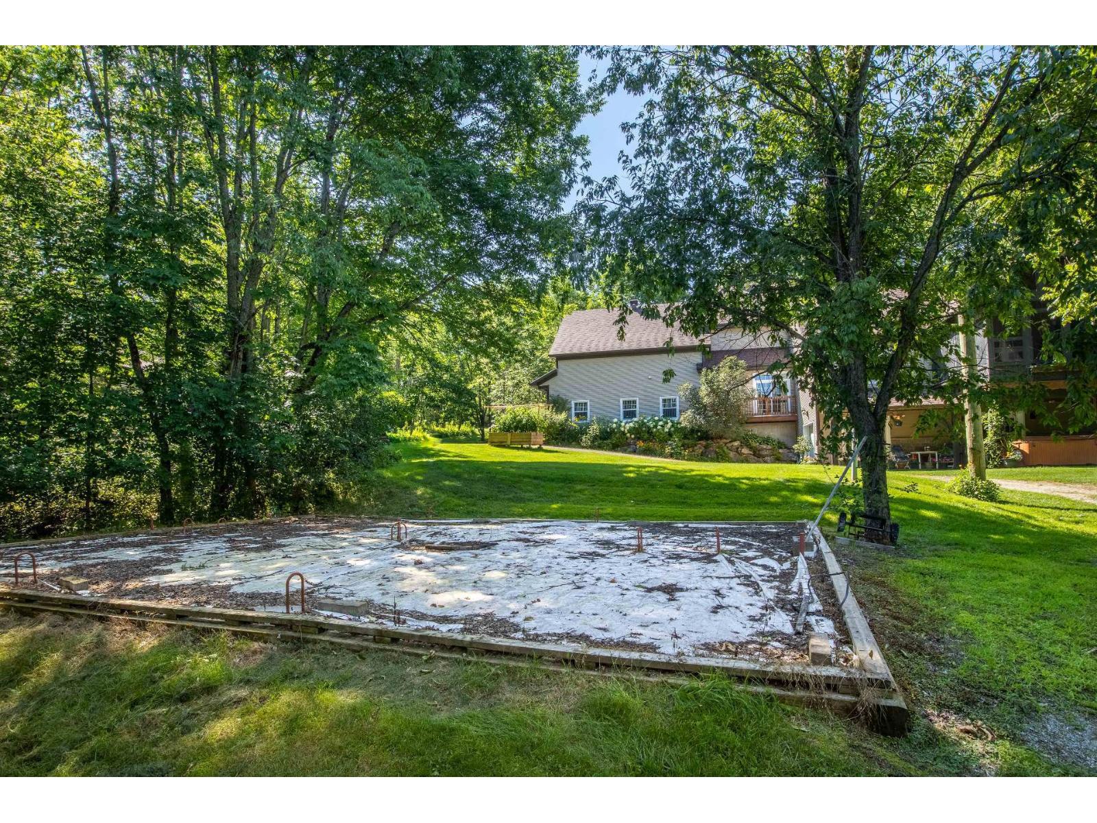 779 Ch. Biron Property Photo 65
