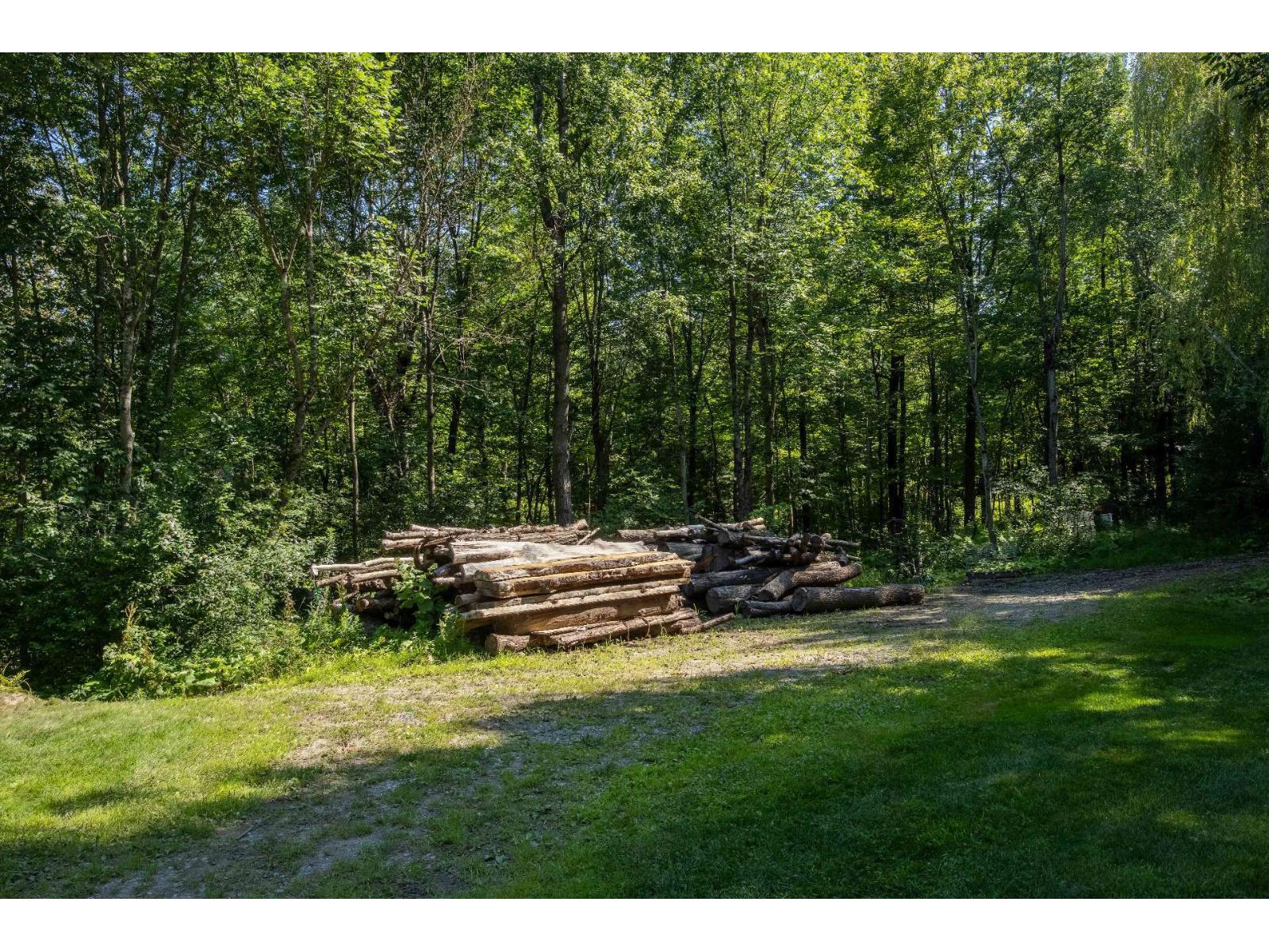 779 Ch. Biron Property Photo 68