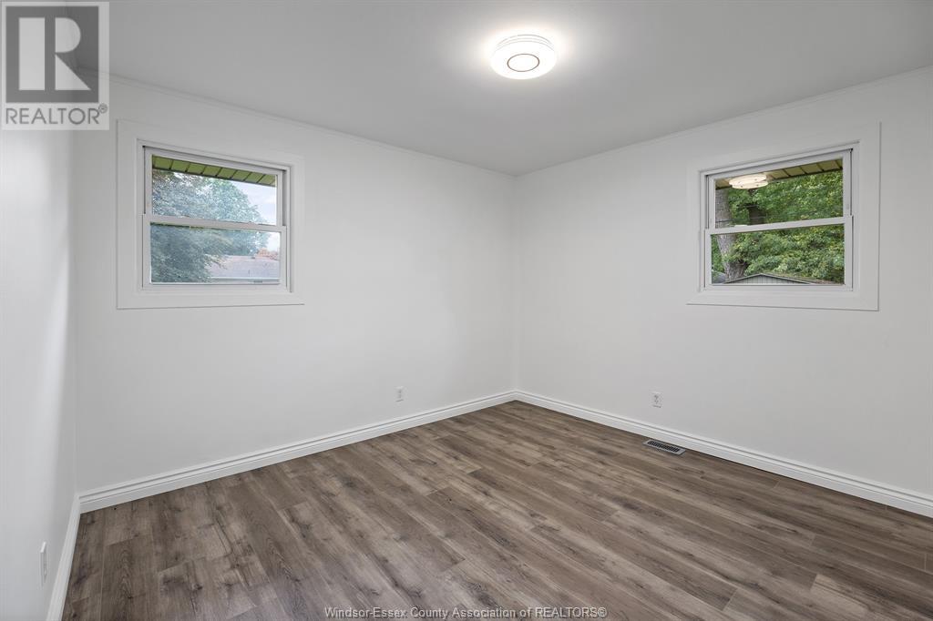 3945-85 Dougall Avenue Property Photo 26