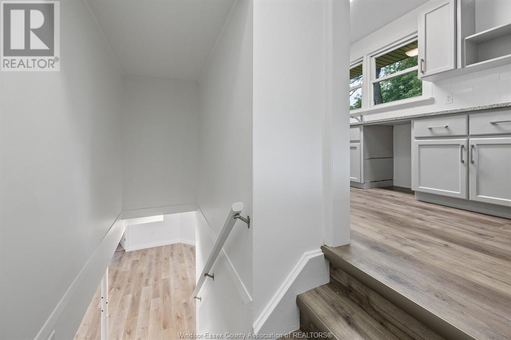 3945-85 Dougall Avenue Property Photo 30