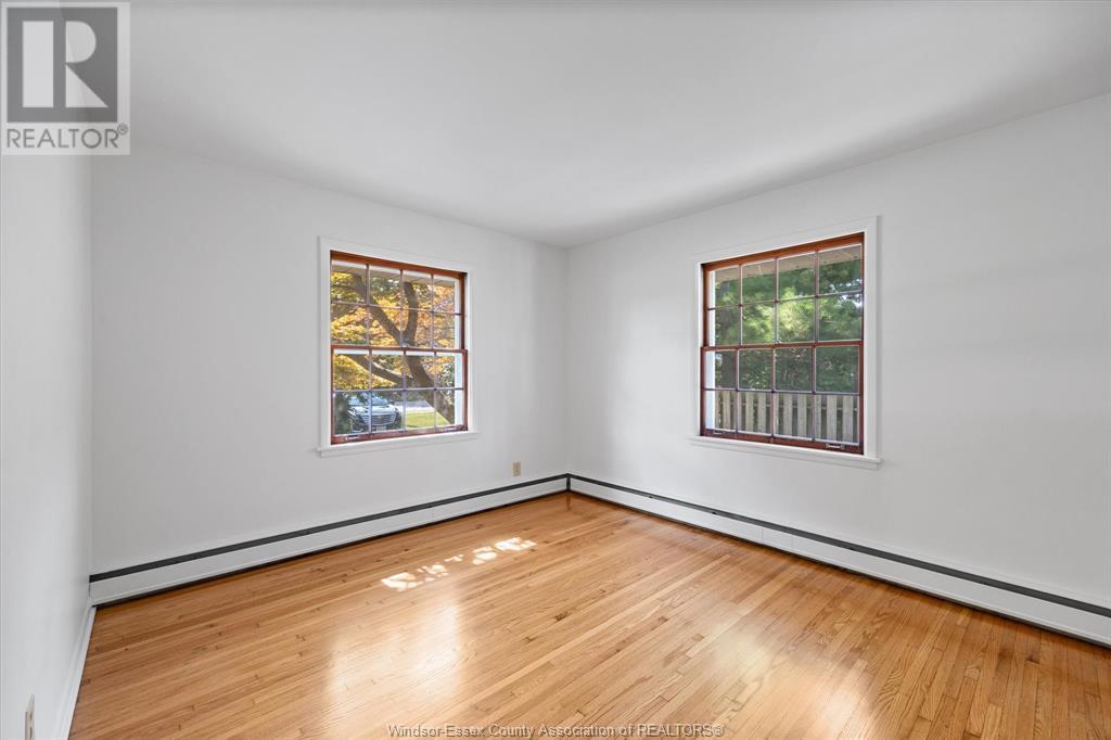 3945-85 Dougall Avenue Property Photo 47
