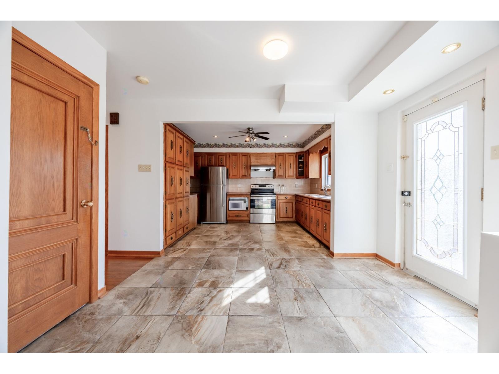 305 Av. Victor-hugo Property Photo 15