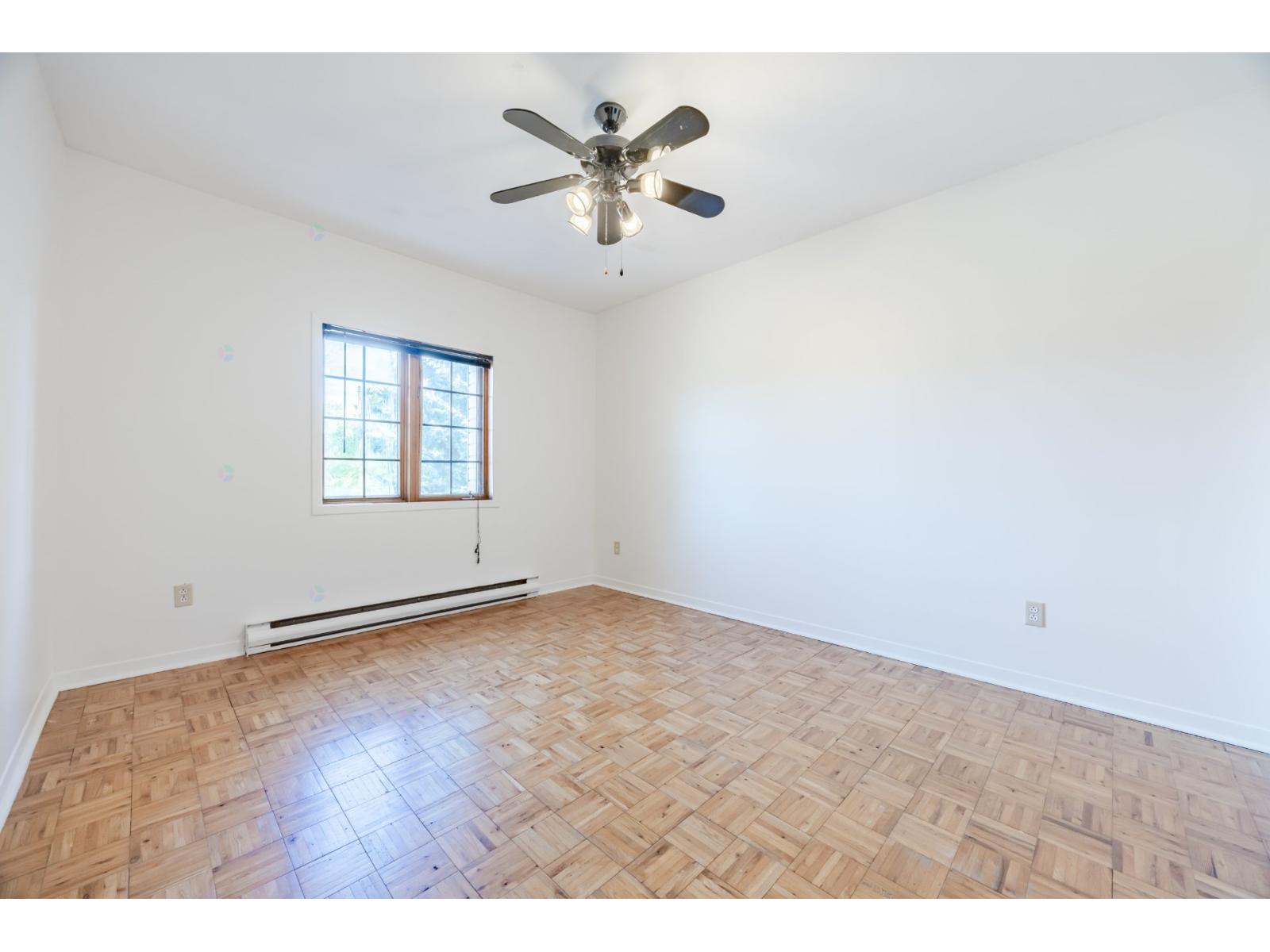 305 Av. Victor-hugo Property Photo 29