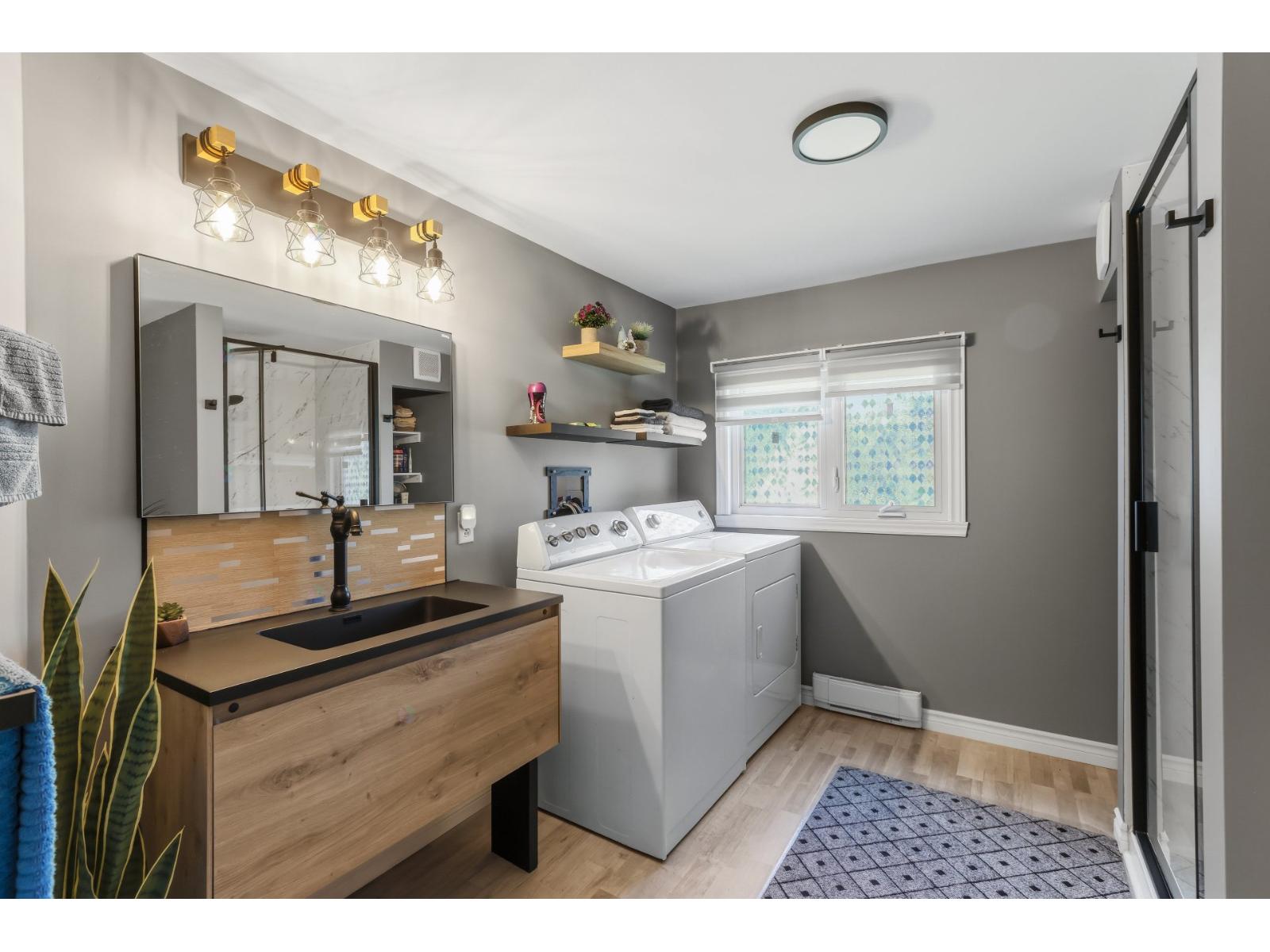 1260 4e Avenue Property Photo 10